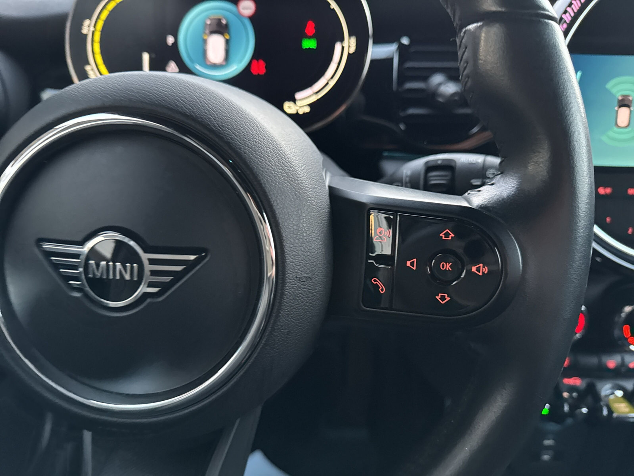 listing desktop thumbnail image 16