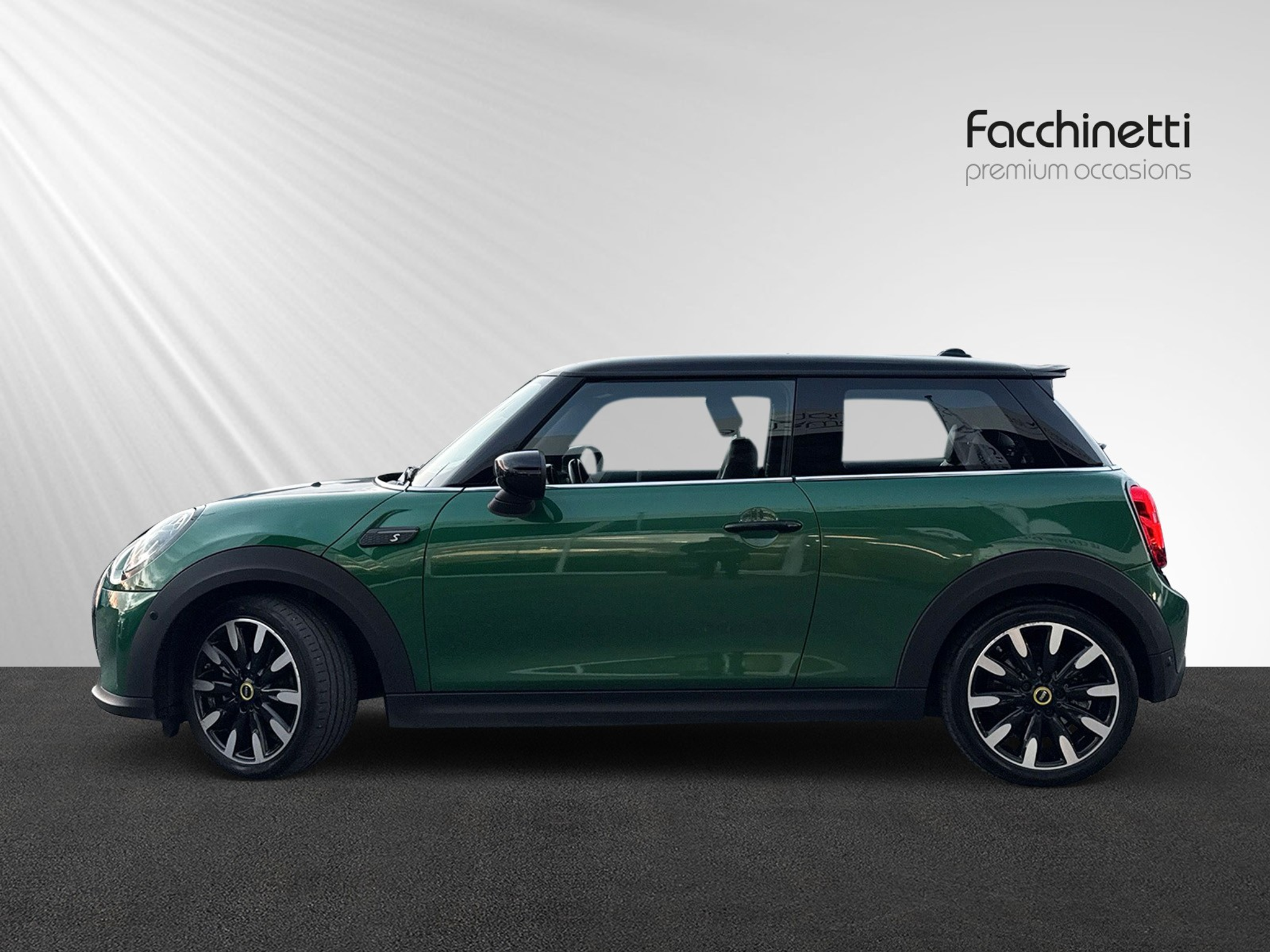 listing desktop thumbnail image 2