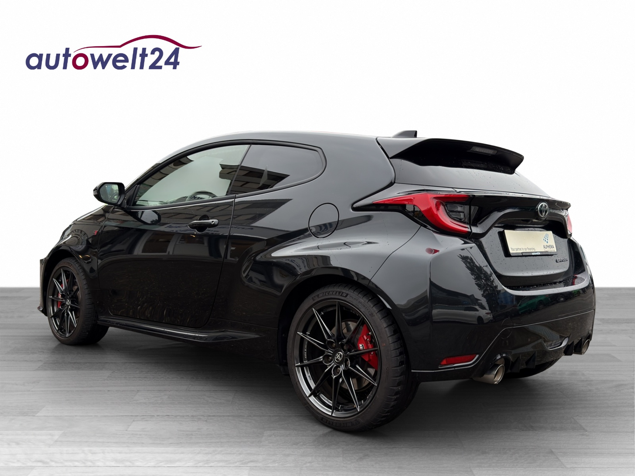 listing desktop thumbnail image 6