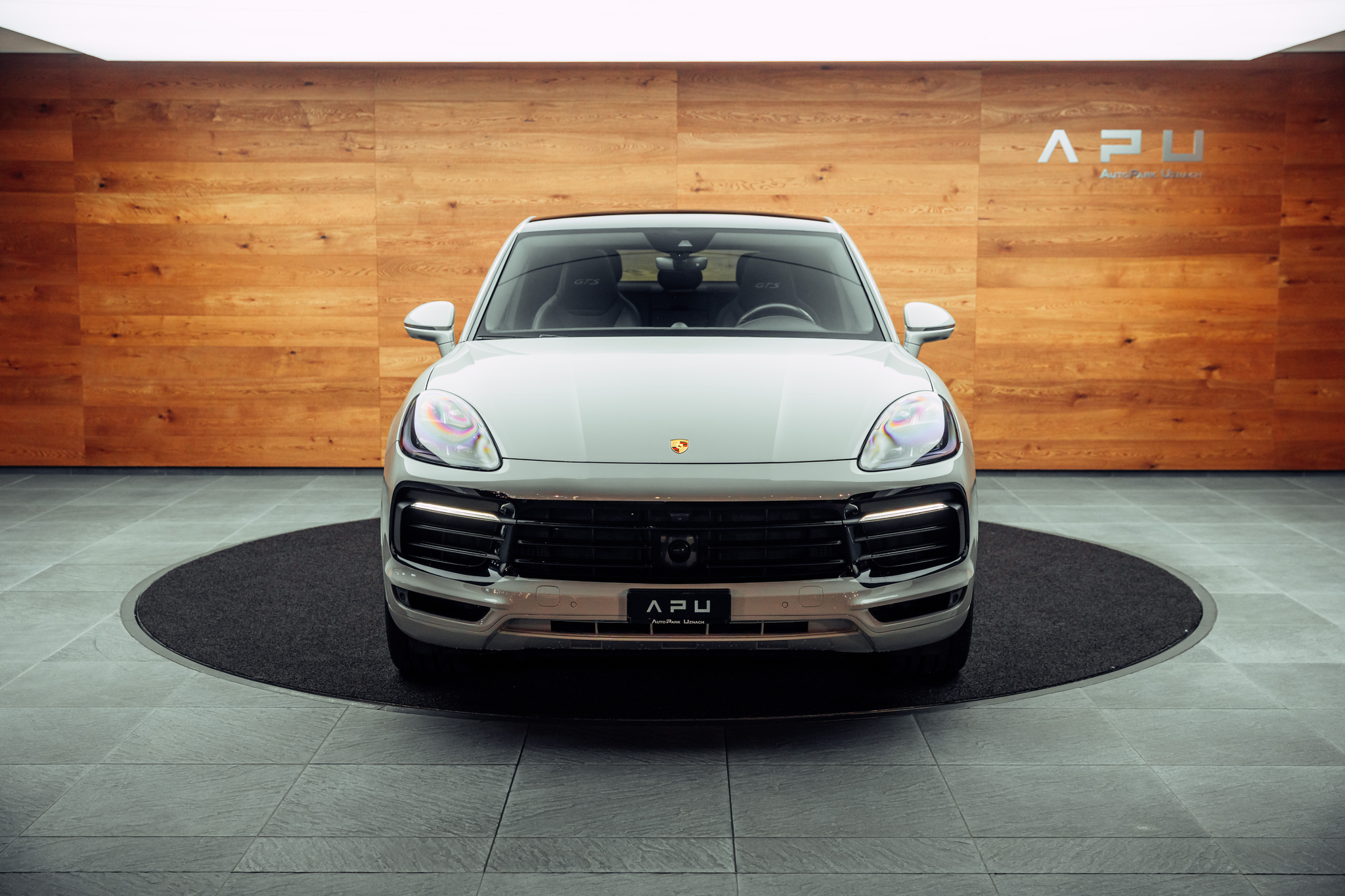 listing desktop thumbnail image 18