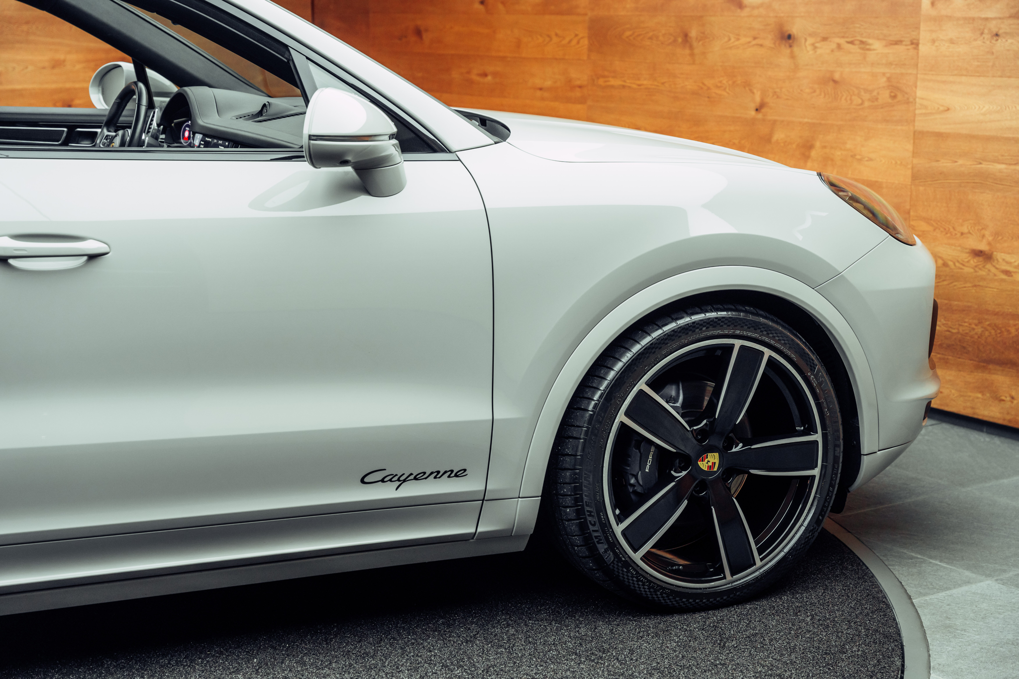 listing desktop thumbnail image 21