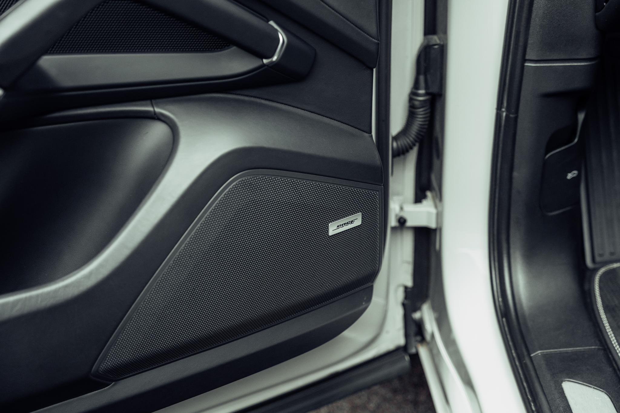 listing desktop thumbnail image 12