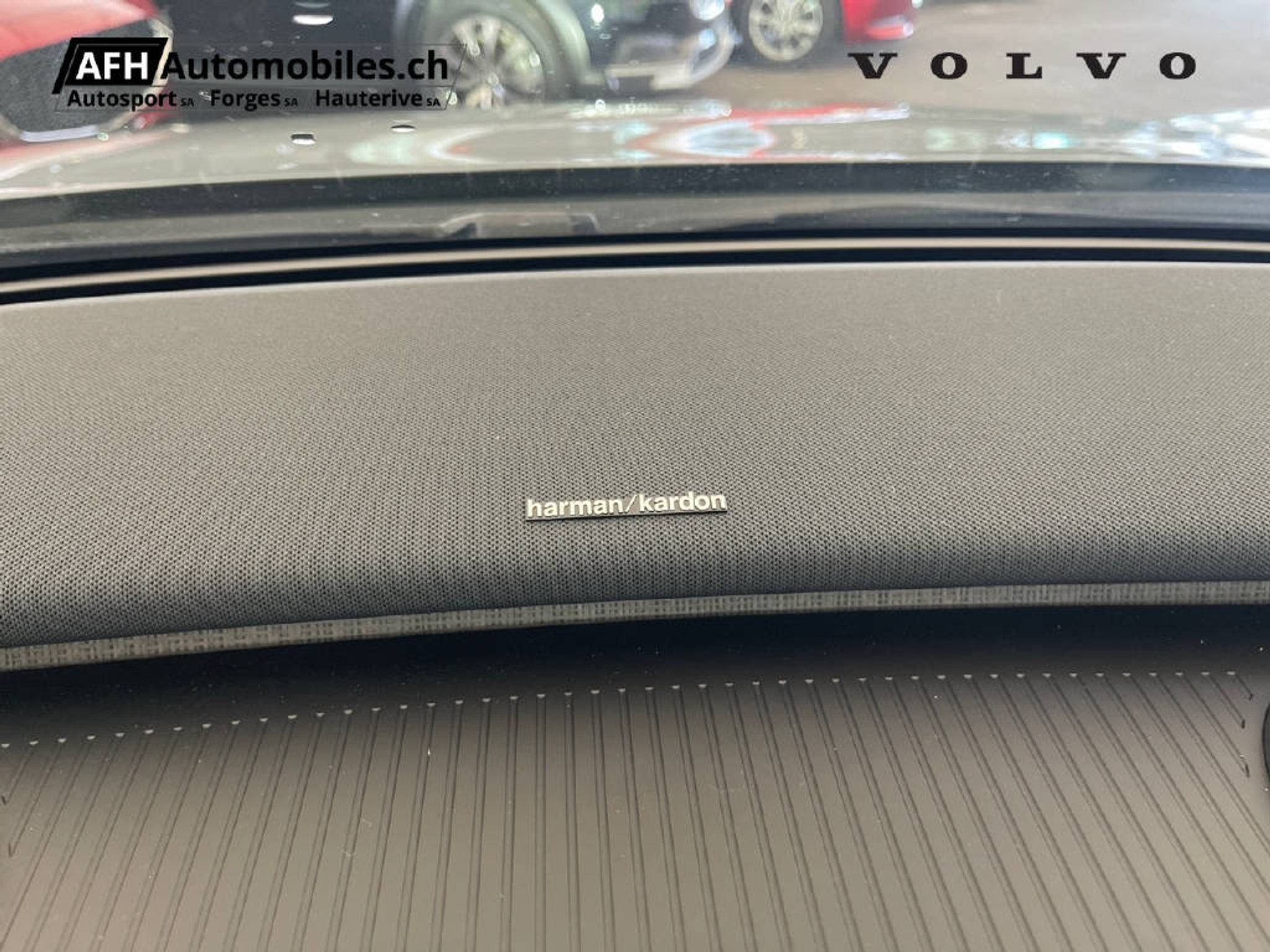 listing desktop thumbnail image 10