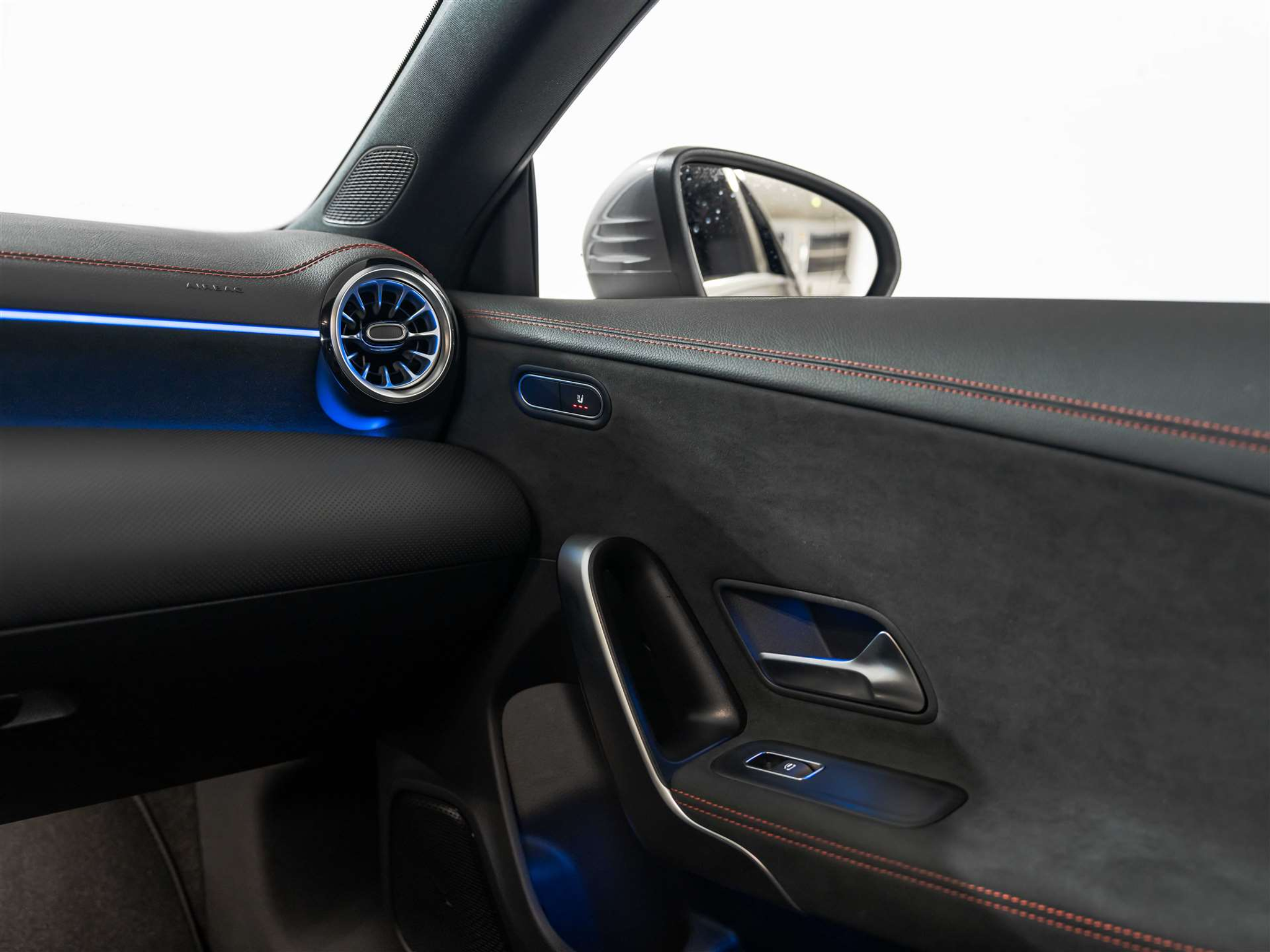 listing desktop thumbnail image 28