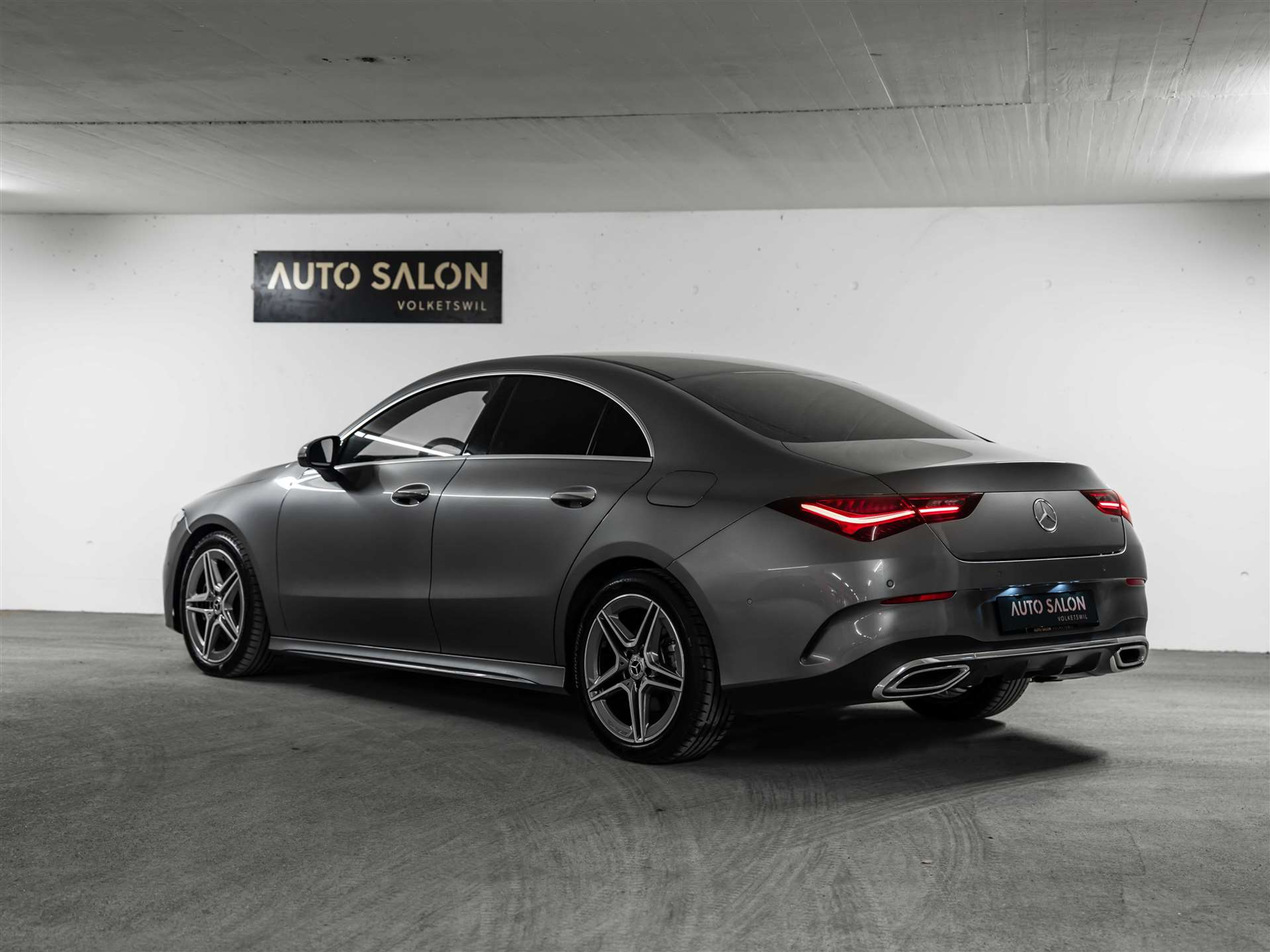 listing desktop thumbnail image 2