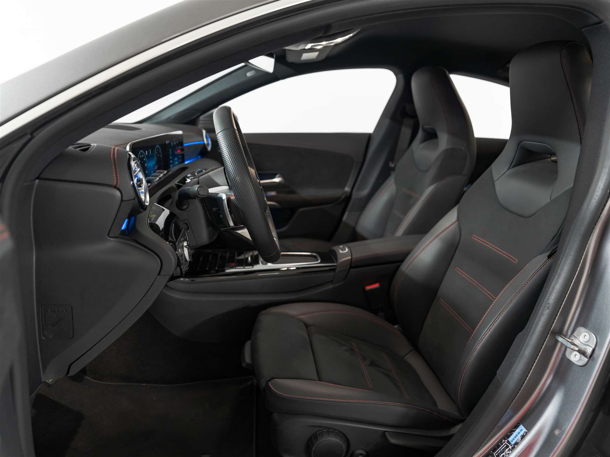 listing desktop thumbnail image 9