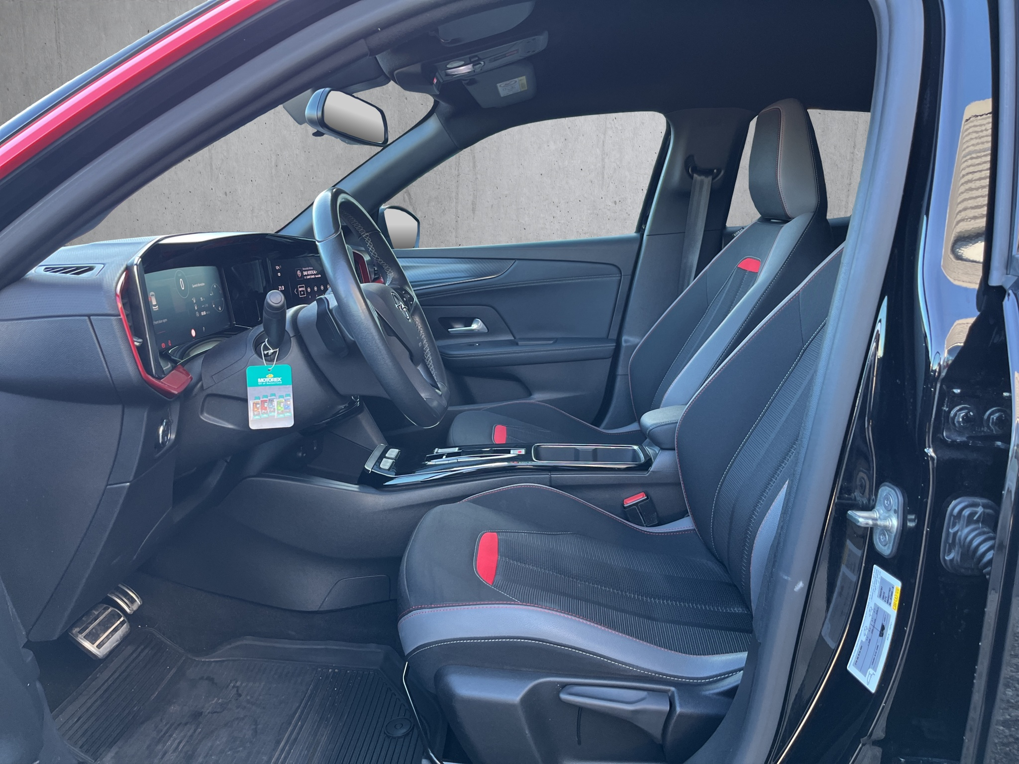 listing desktop thumbnail image 7