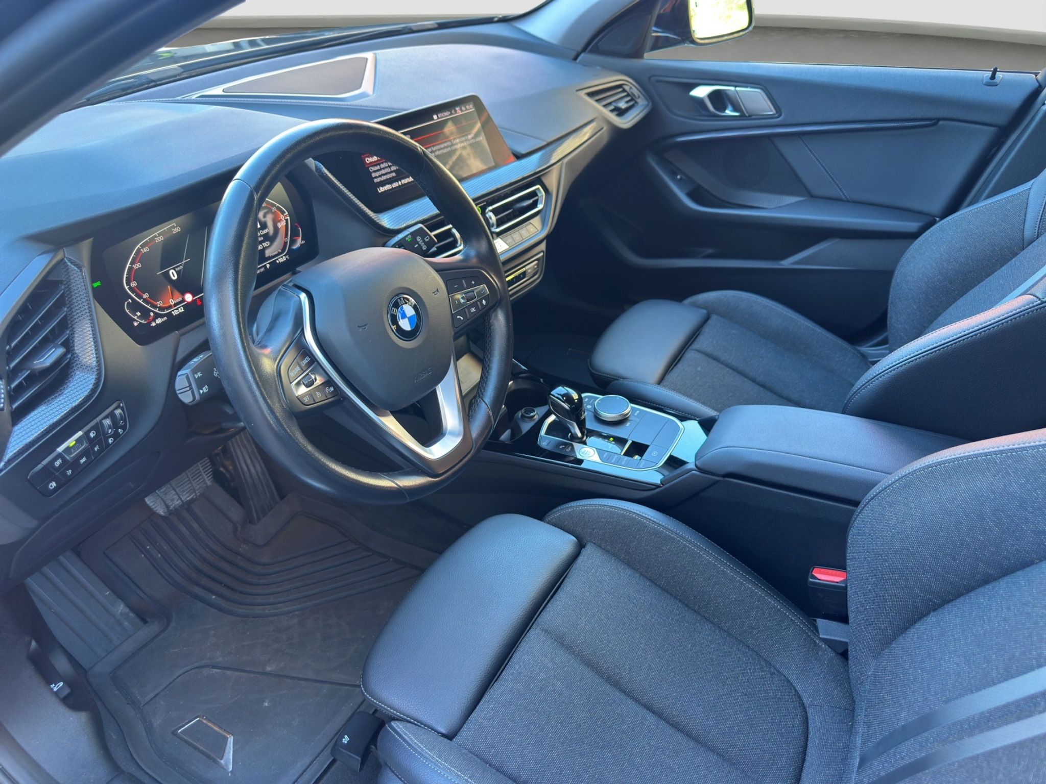 listing desktop thumbnail image 7