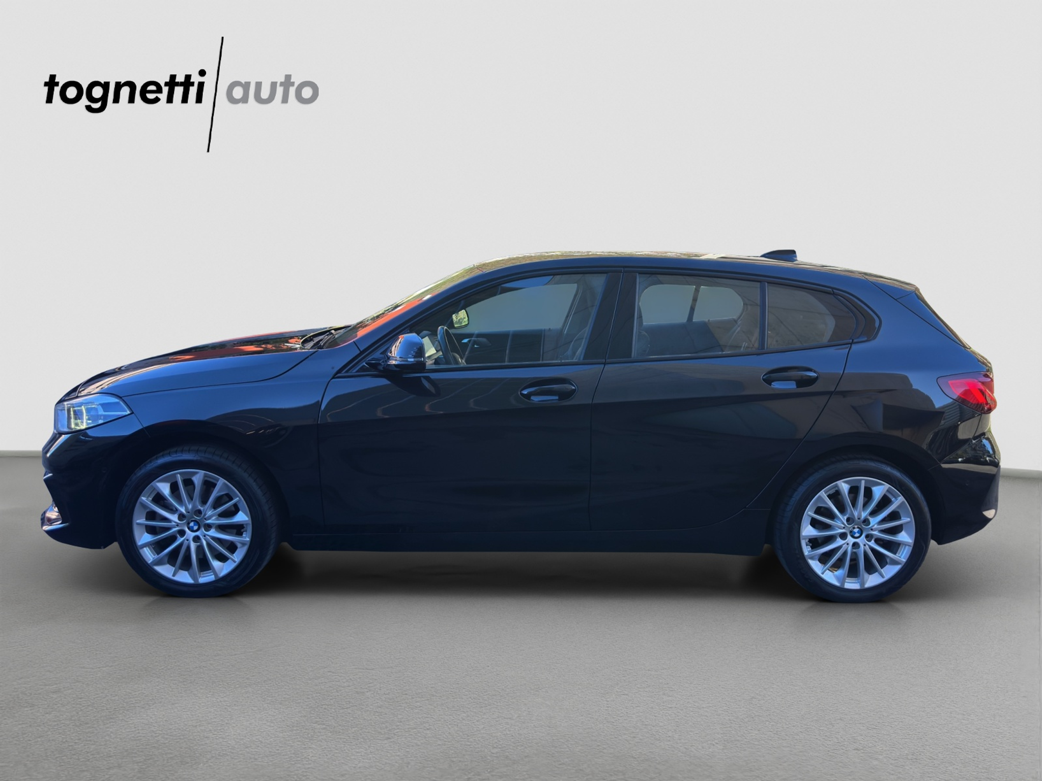 listing desktop thumbnail image 2