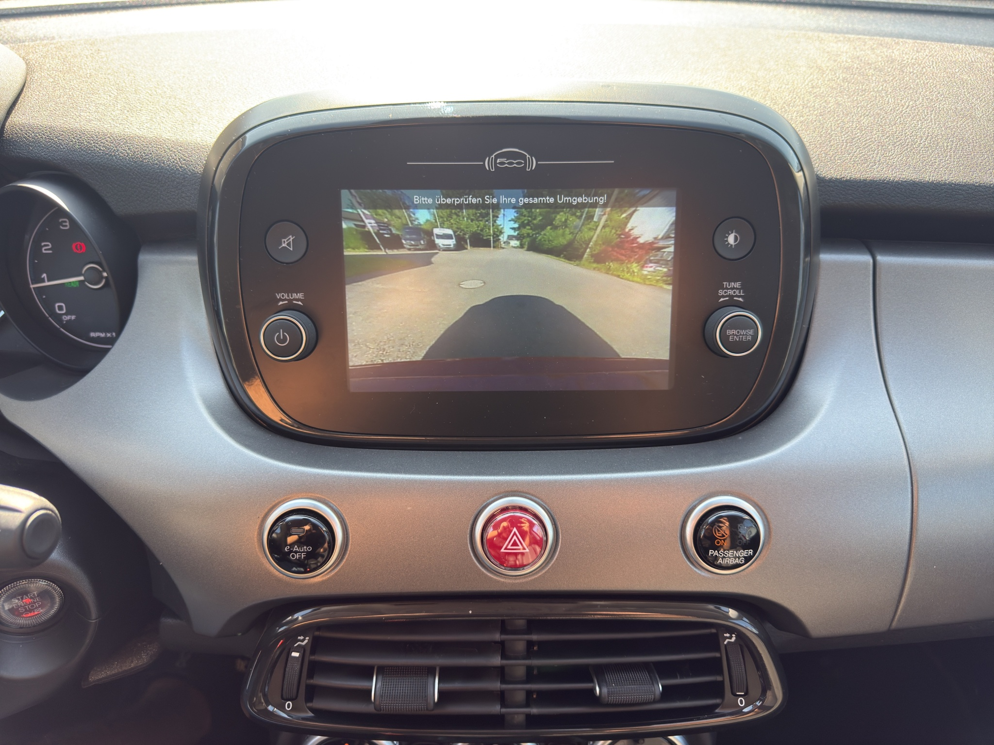 listing desktop thumbnail image 25