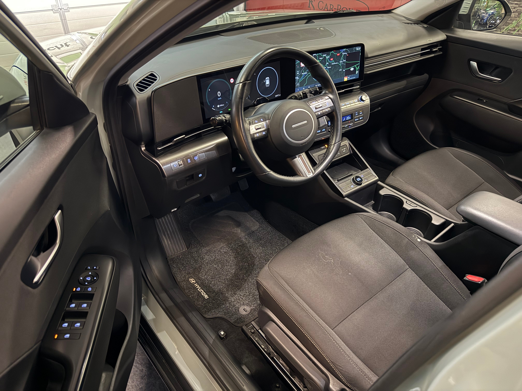 listing desktop thumbnail image 8