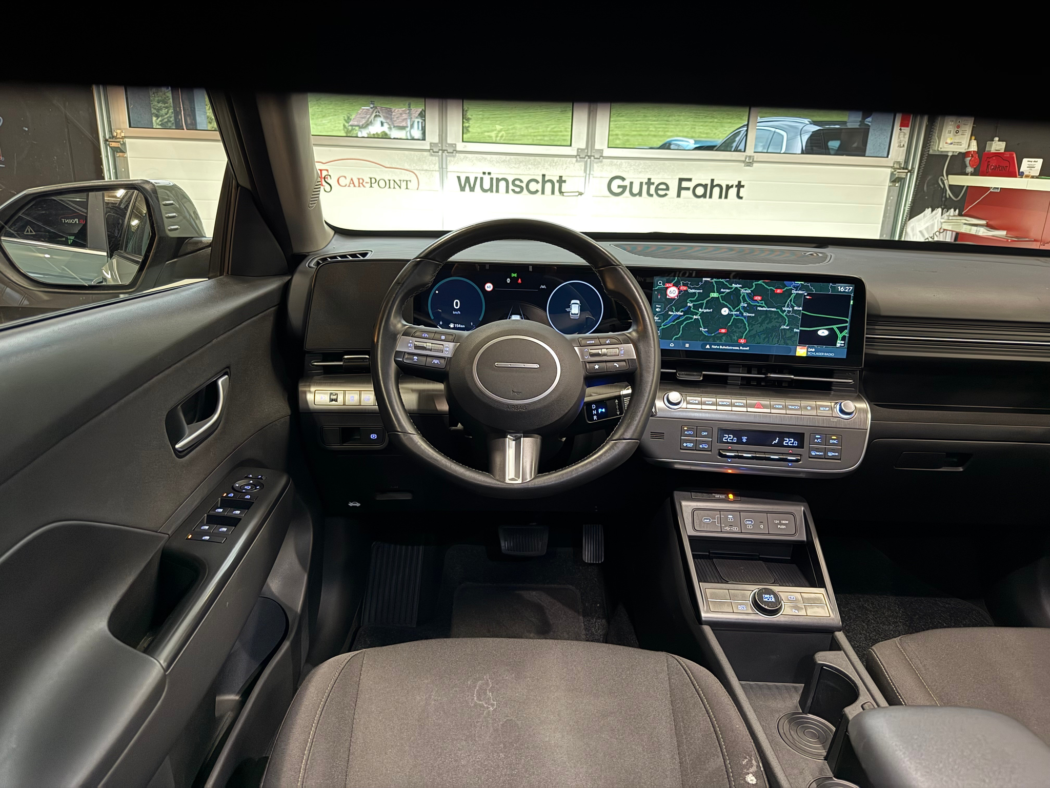 listing desktop thumbnail image 9