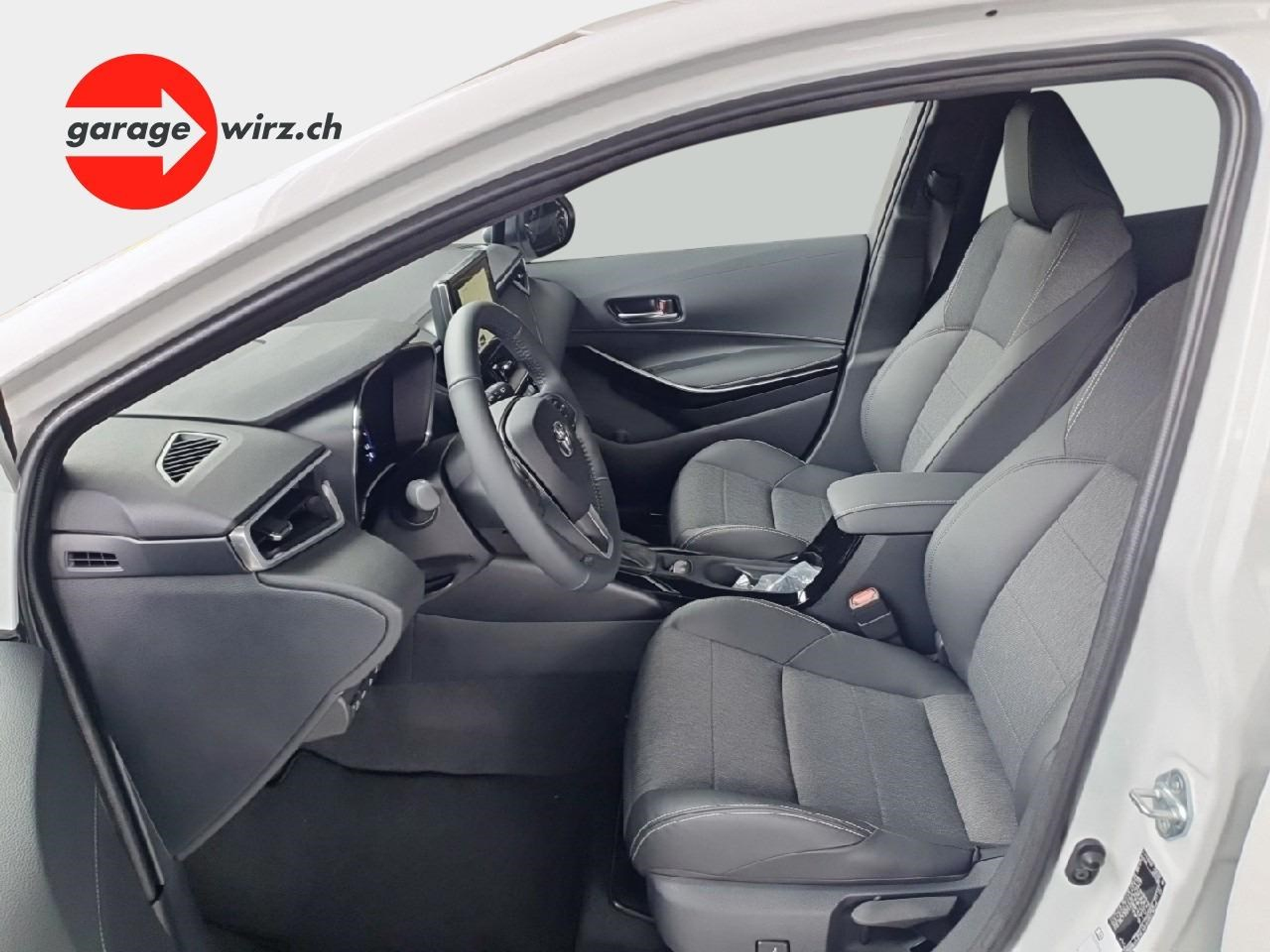 listing desktop thumbnail image 6