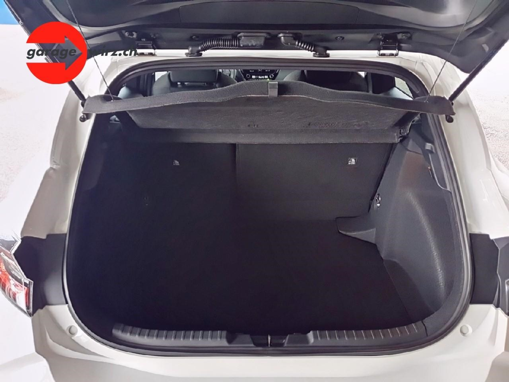 listing desktop thumbnail image 8