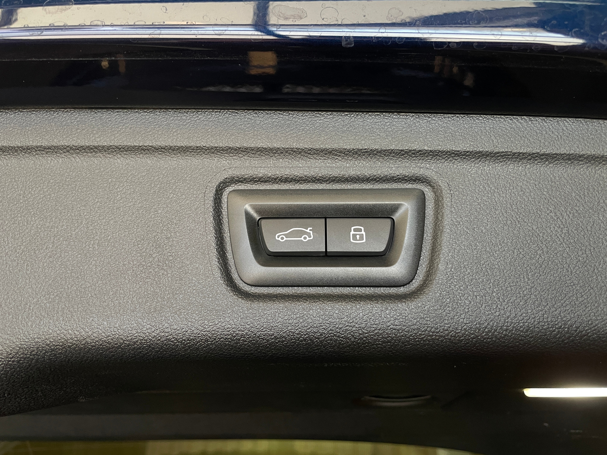 listing desktop thumbnail image 31