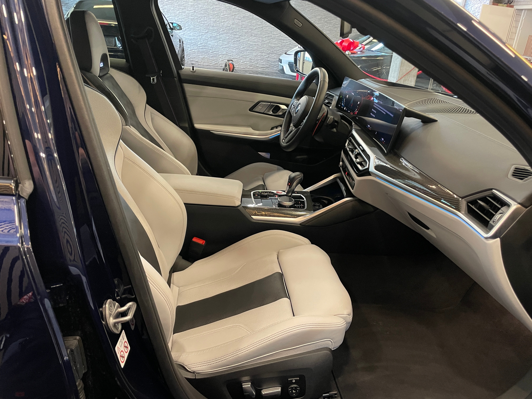 listing desktop thumbnail image 25