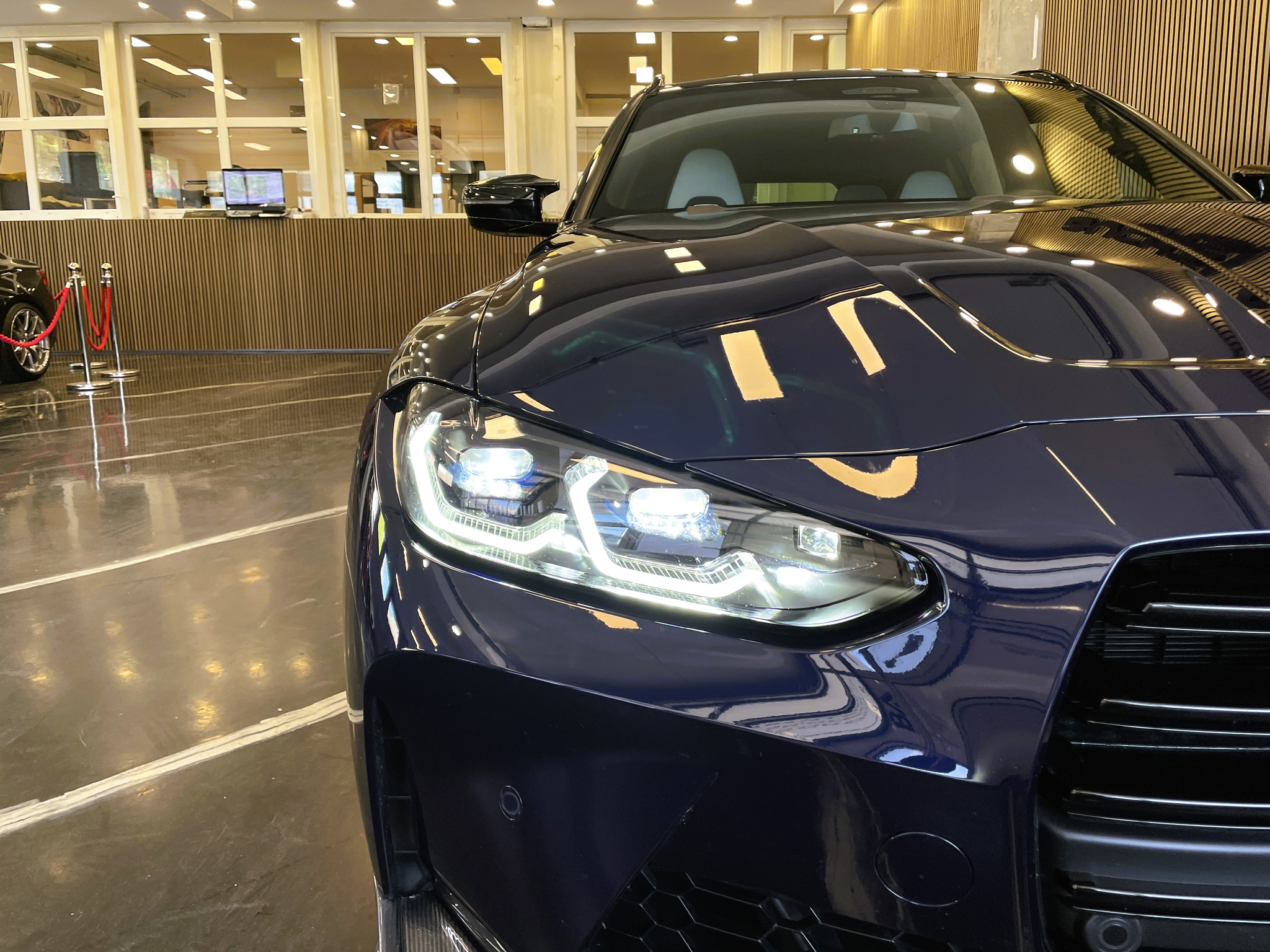 listing desktop thumbnail image 3