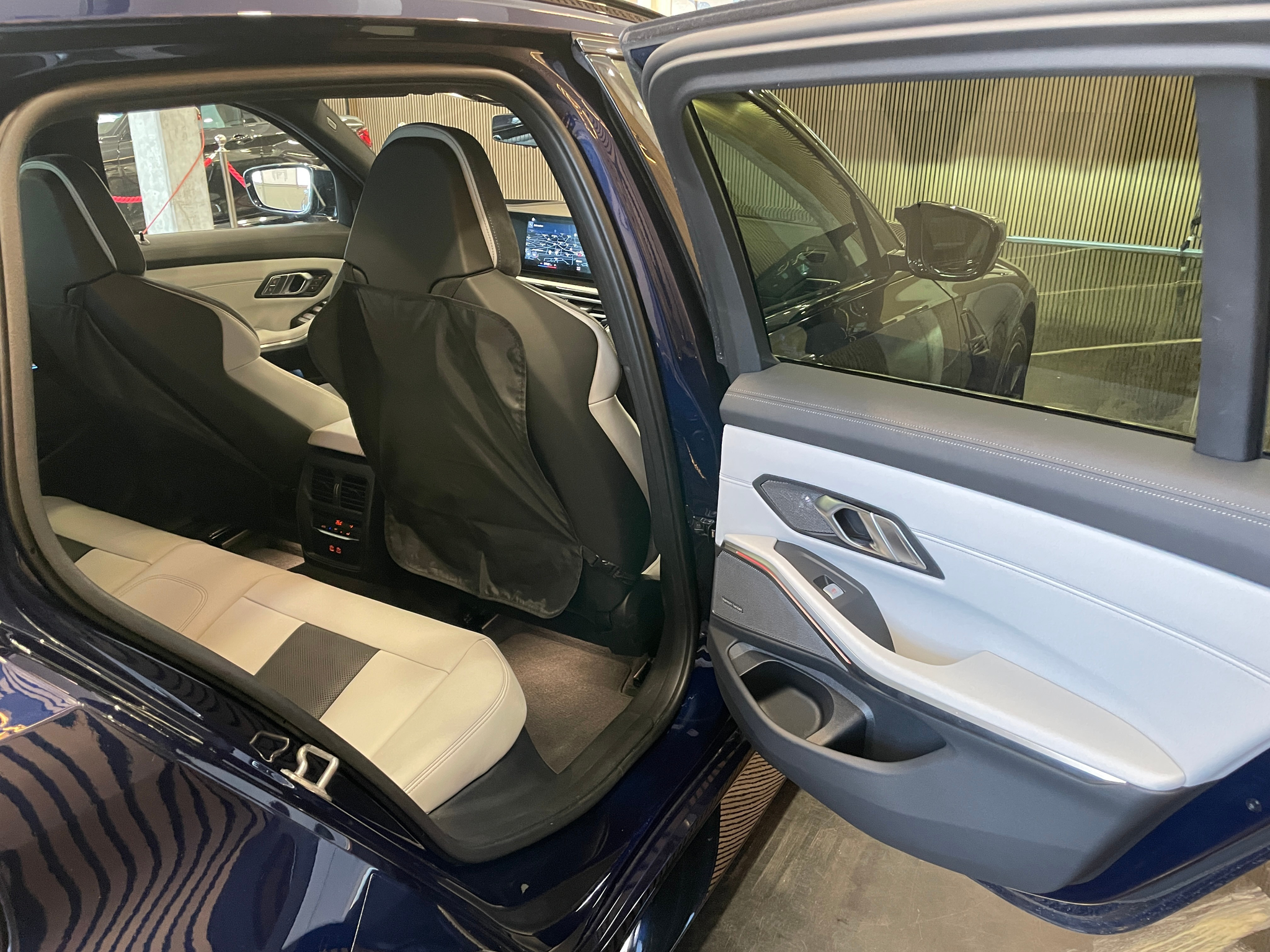 listing desktop thumbnail image 26