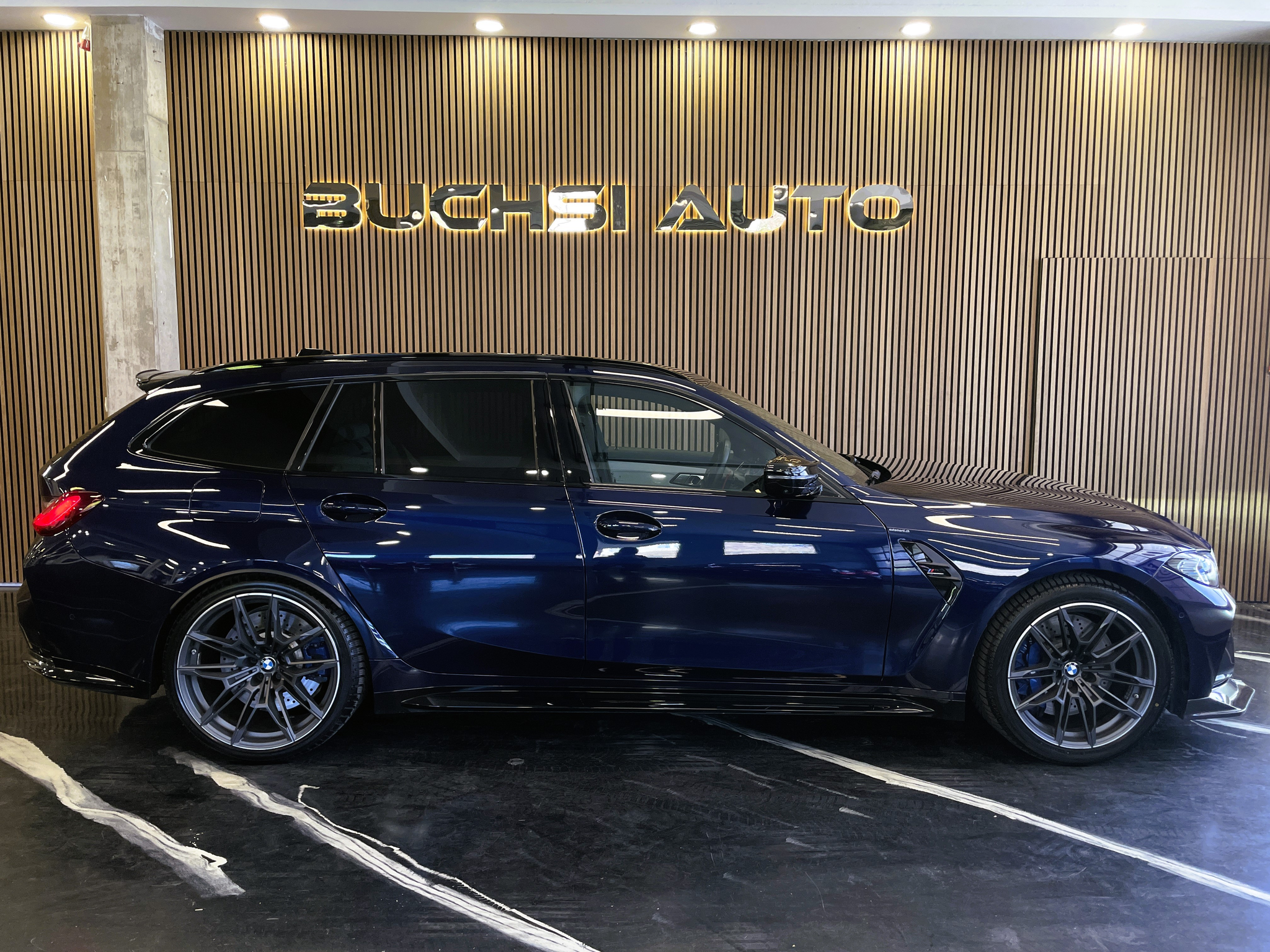 listing desktop thumbnail image 5