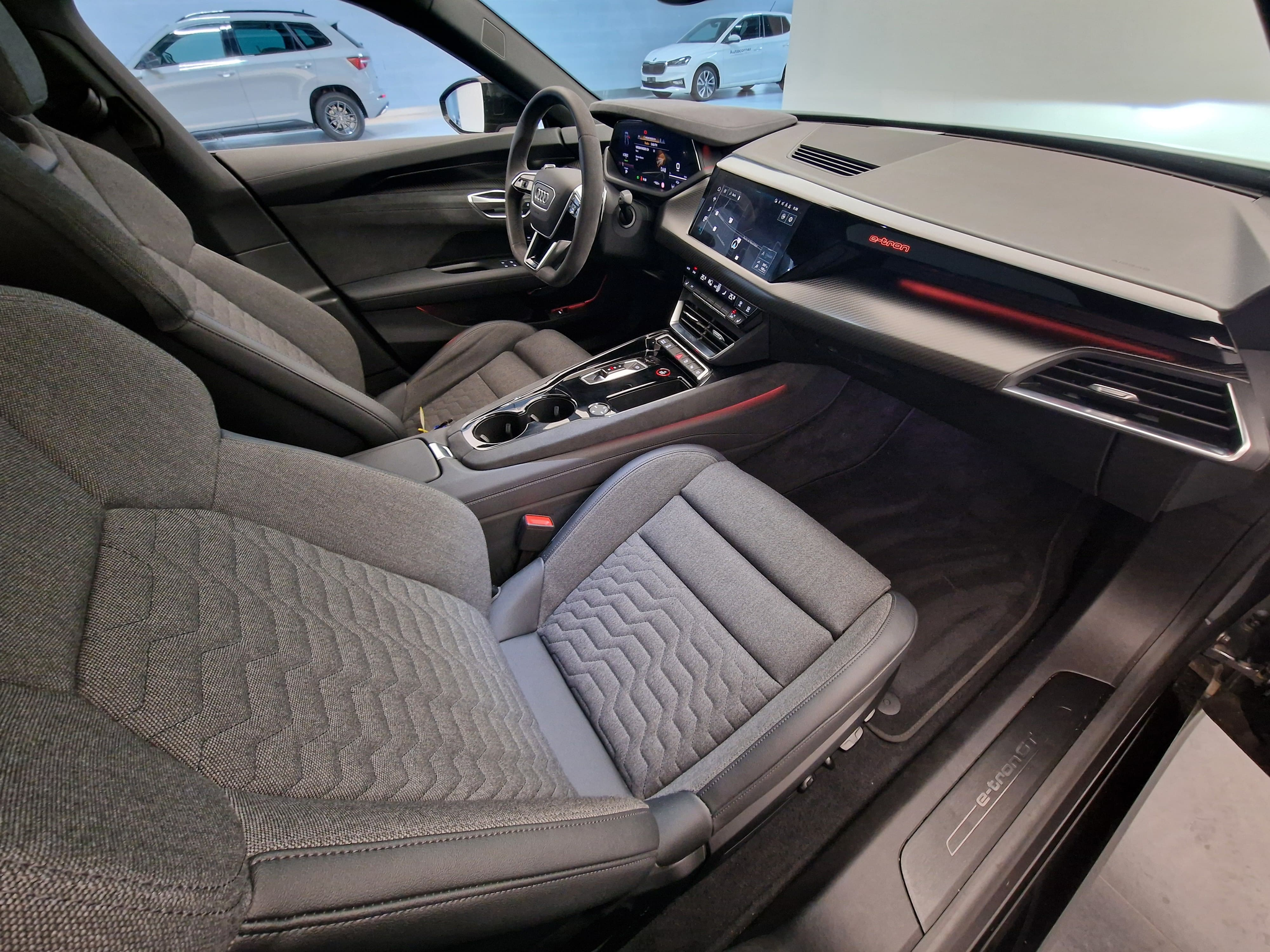 listing desktop thumbnail image 14