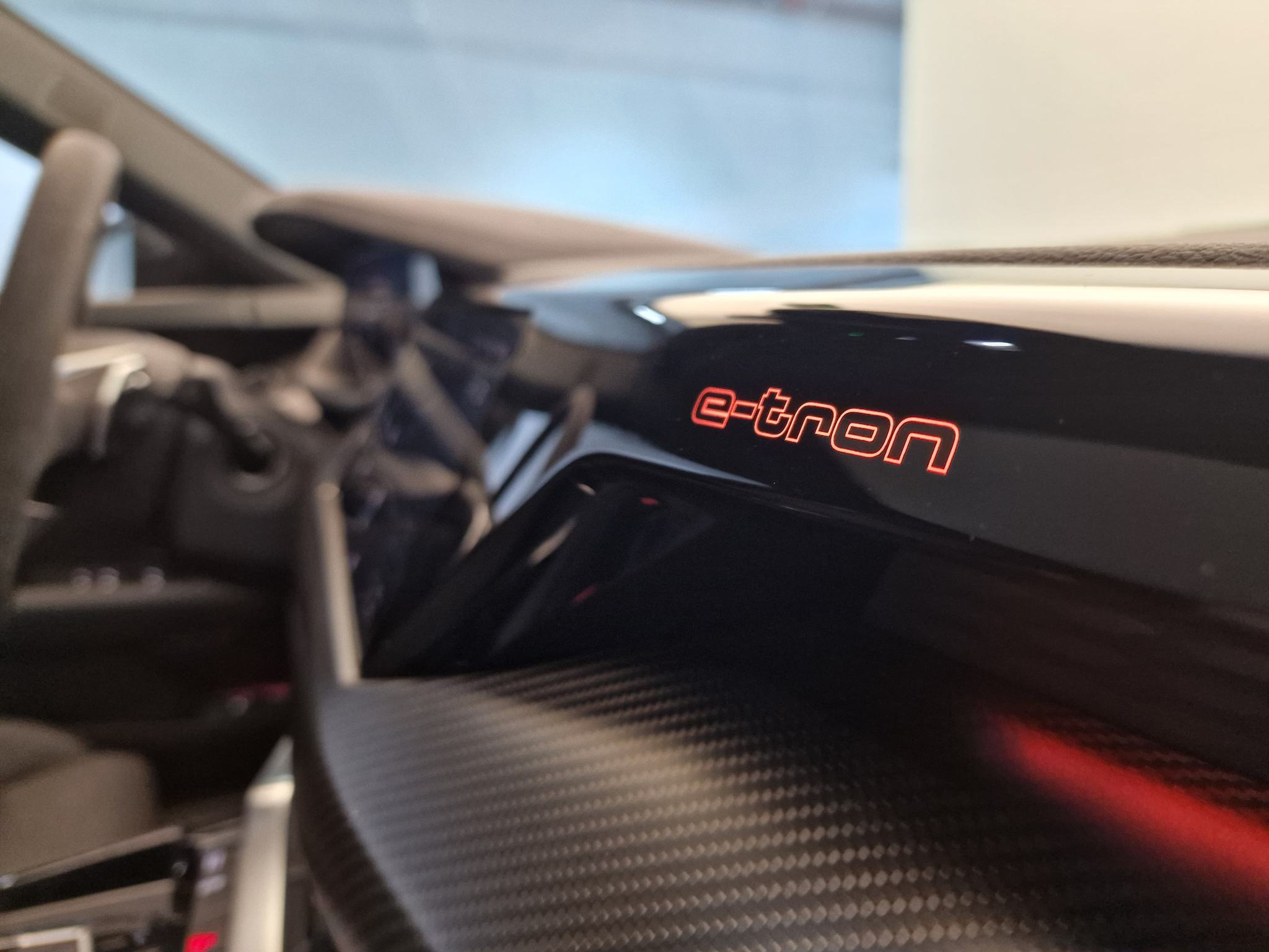 listing desktop thumbnail image 15