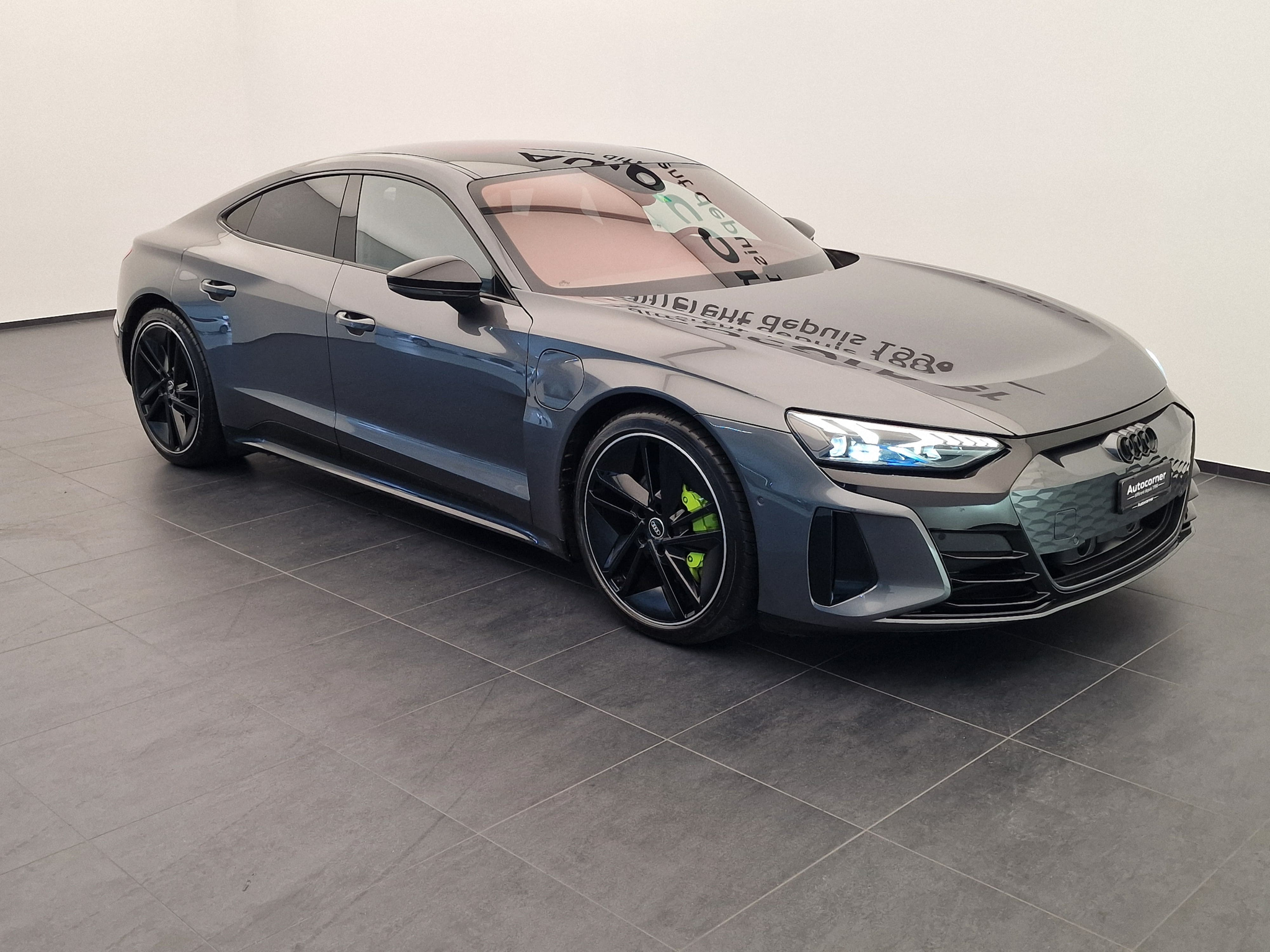 listing desktop thumbnail image 4