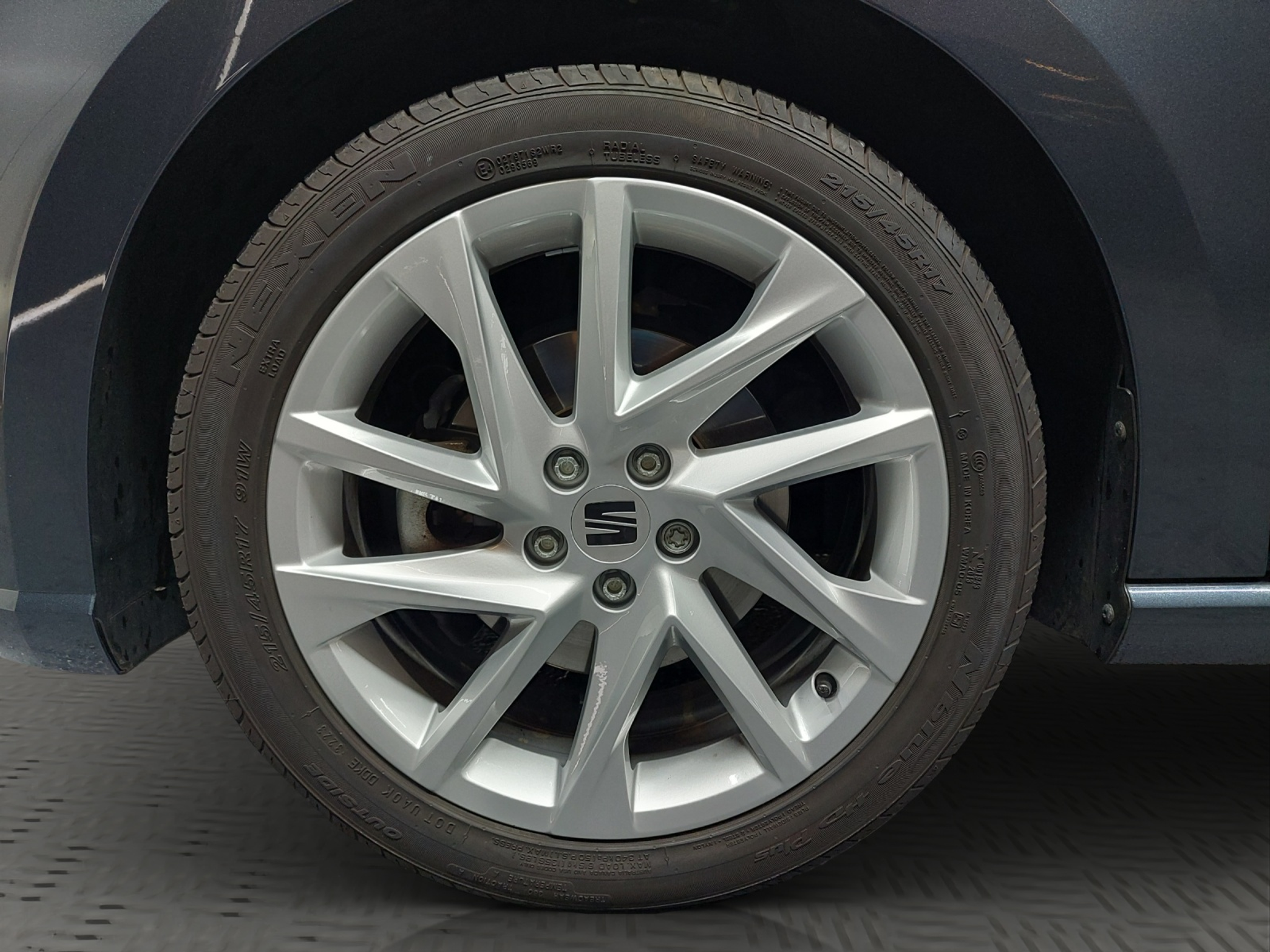 listing desktop thumbnail image 11