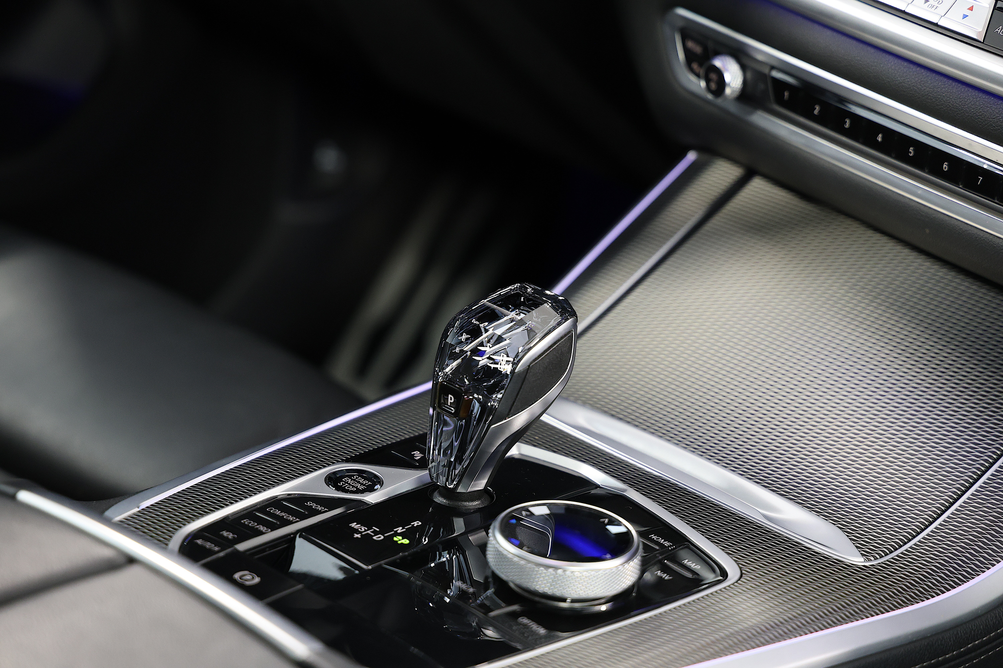 listing desktop thumbnail image 12