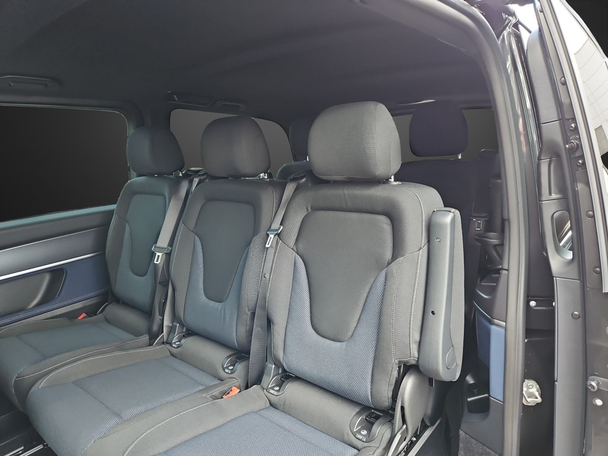 listing desktop thumbnail image 8