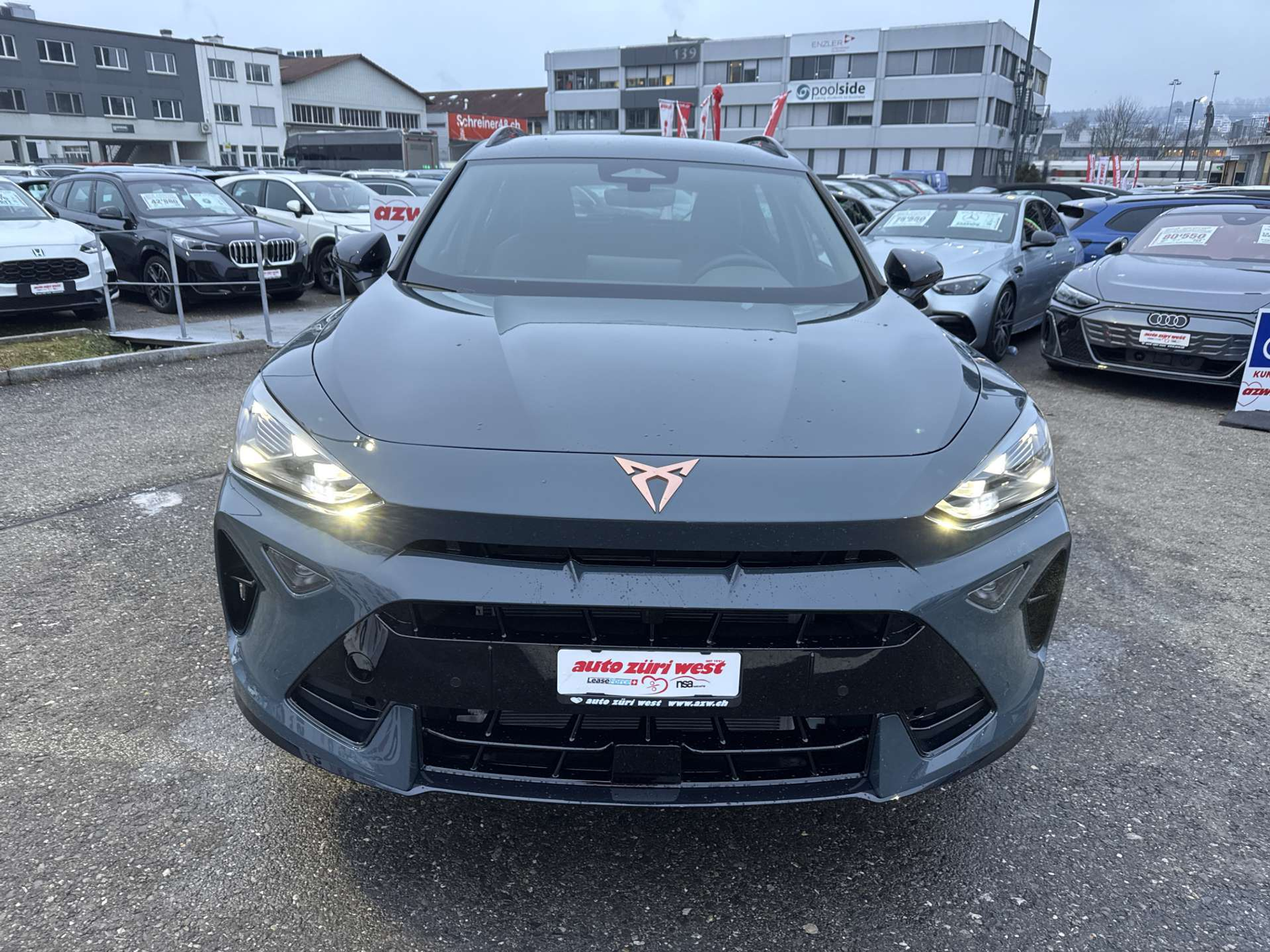 listing desktop thumbnail image 13