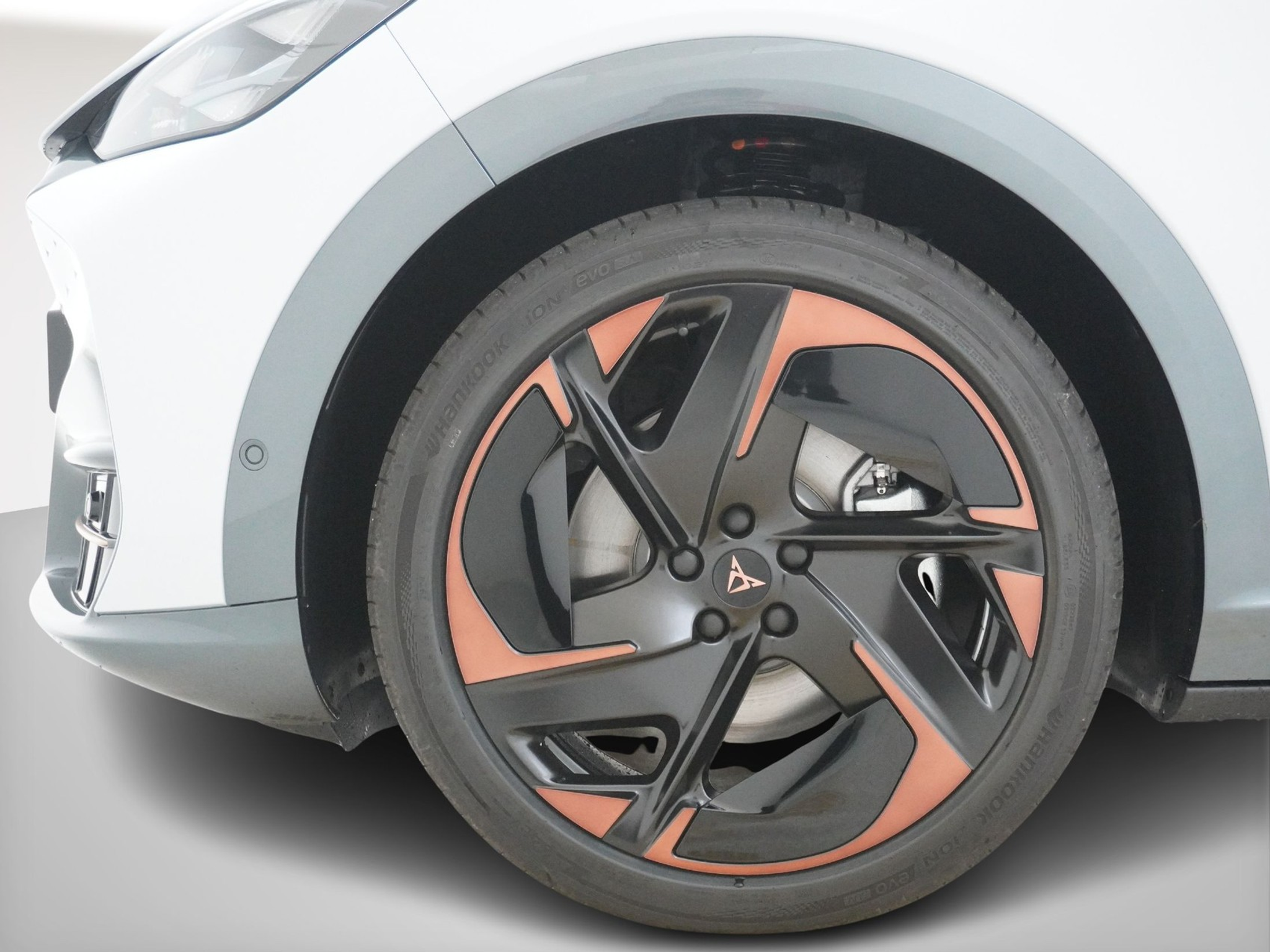 listing desktop thumbnail image 10