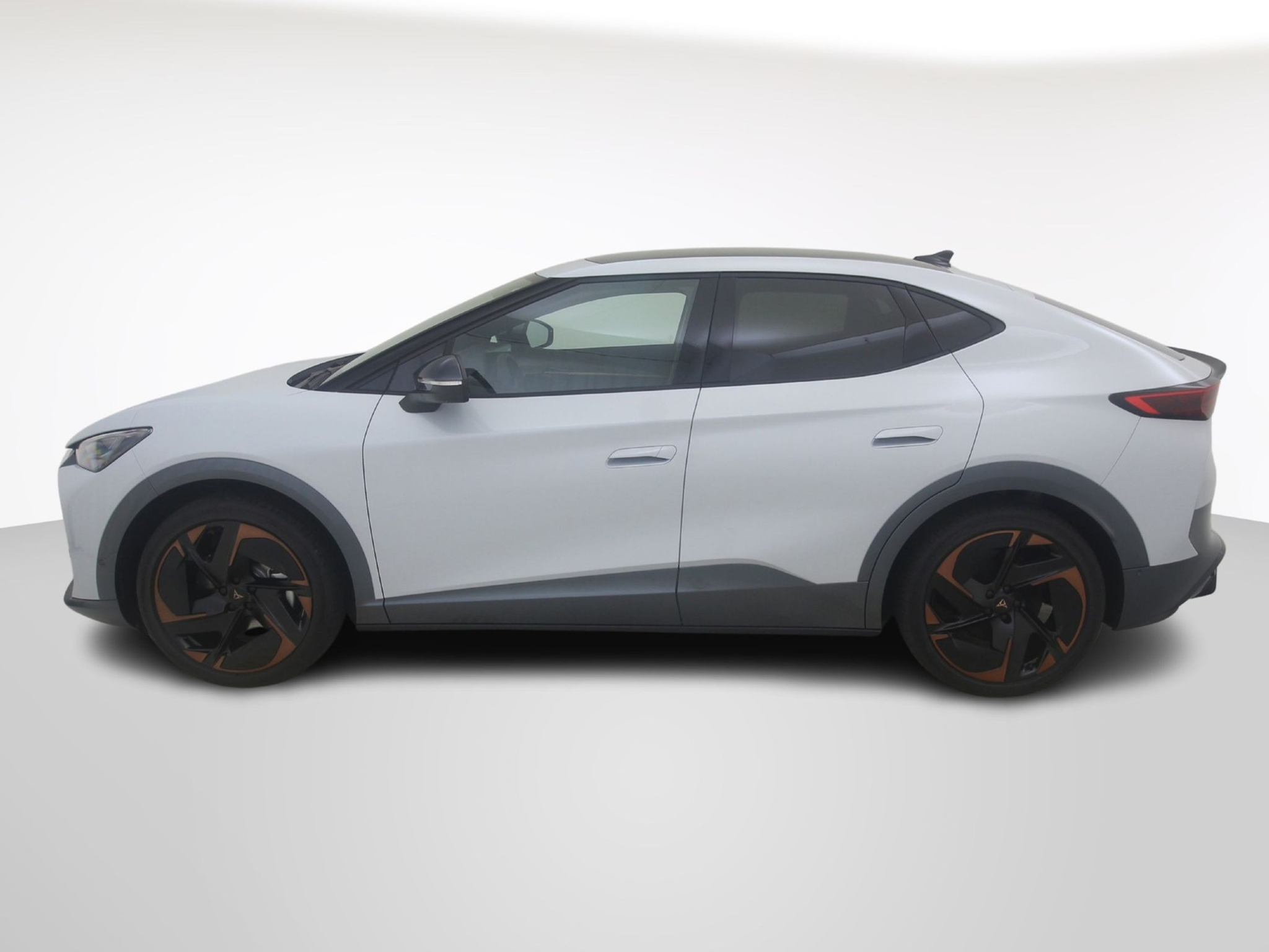 listing desktop thumbnail image 2