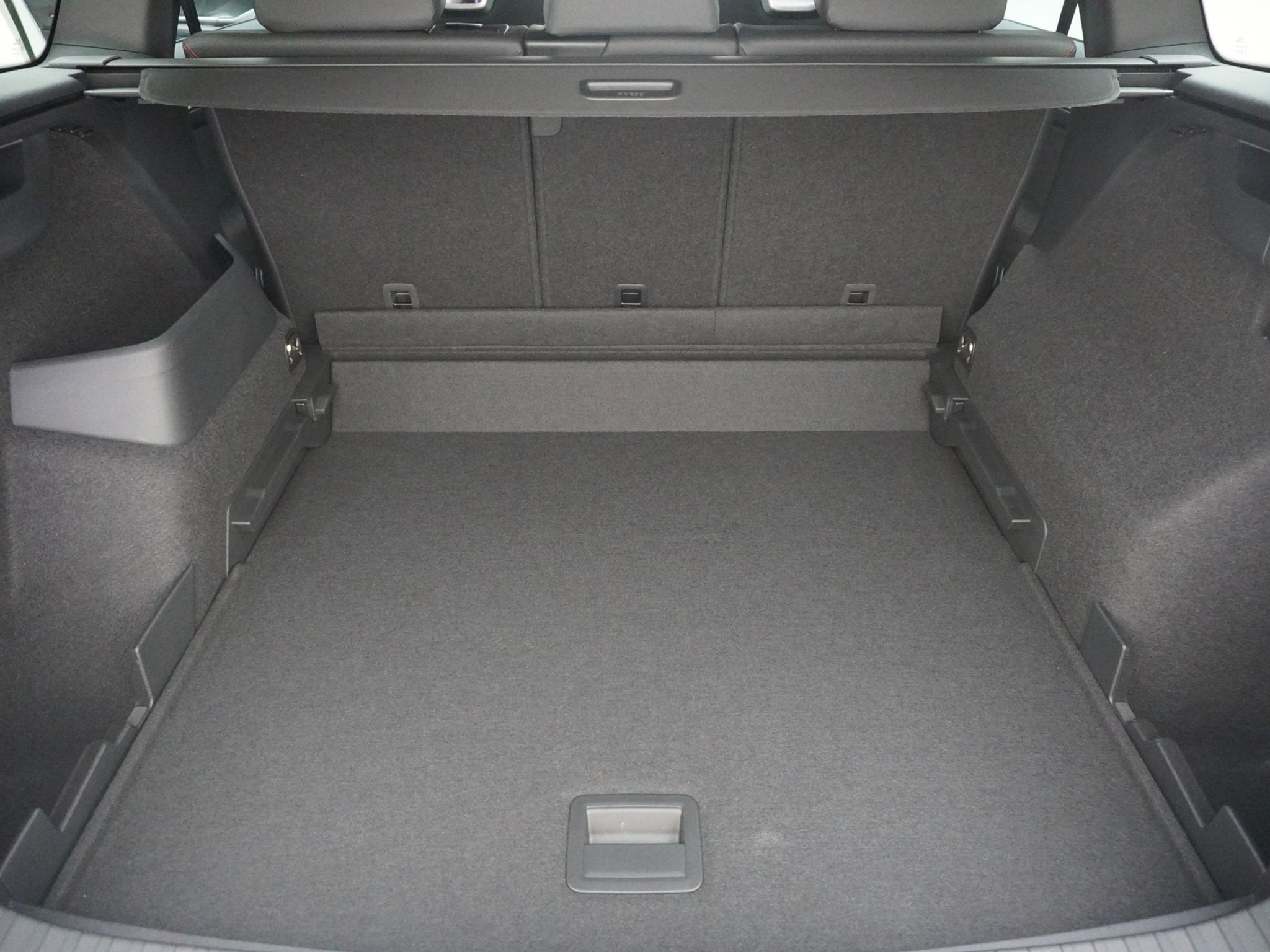 listing desktop thumbnail image 25