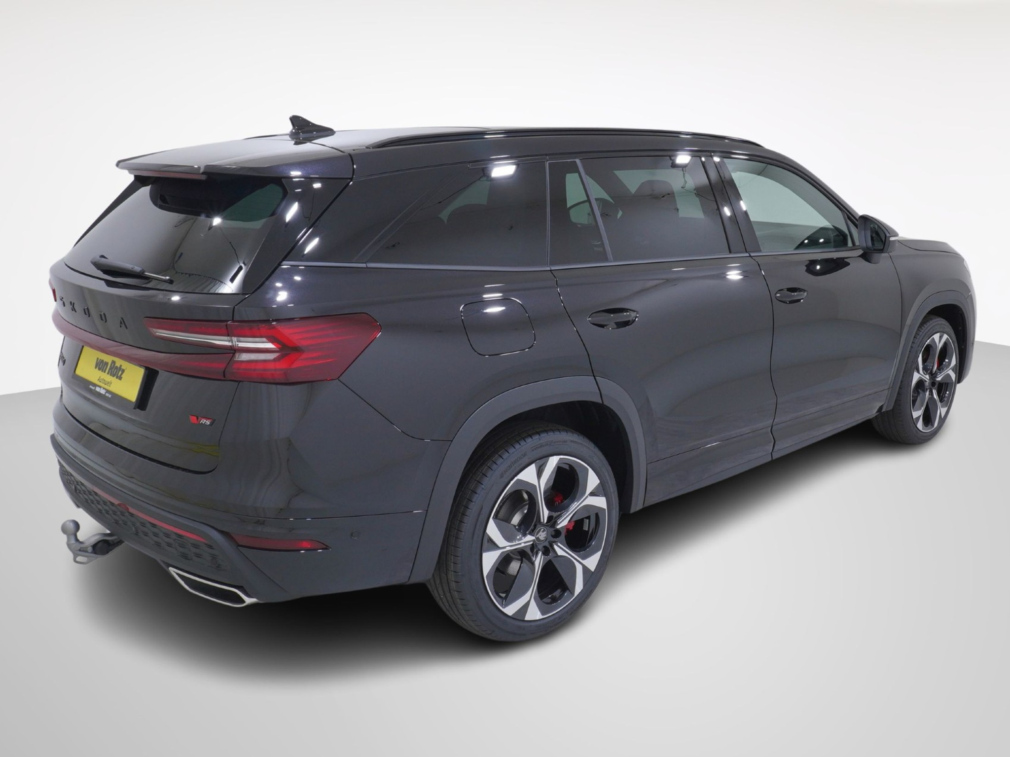 listing desktop thumbnail image 4