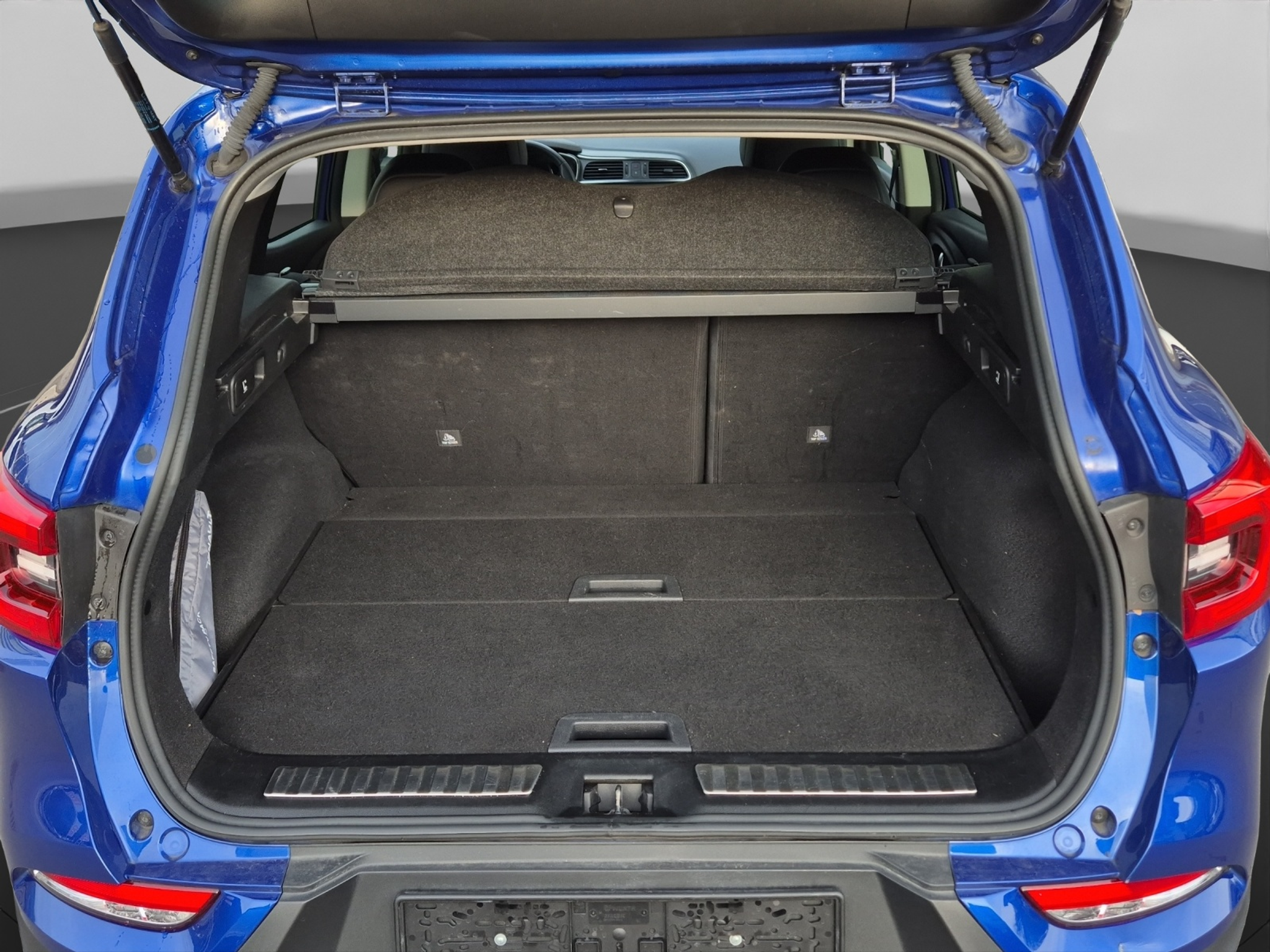 listing desktop thumbnail image 8