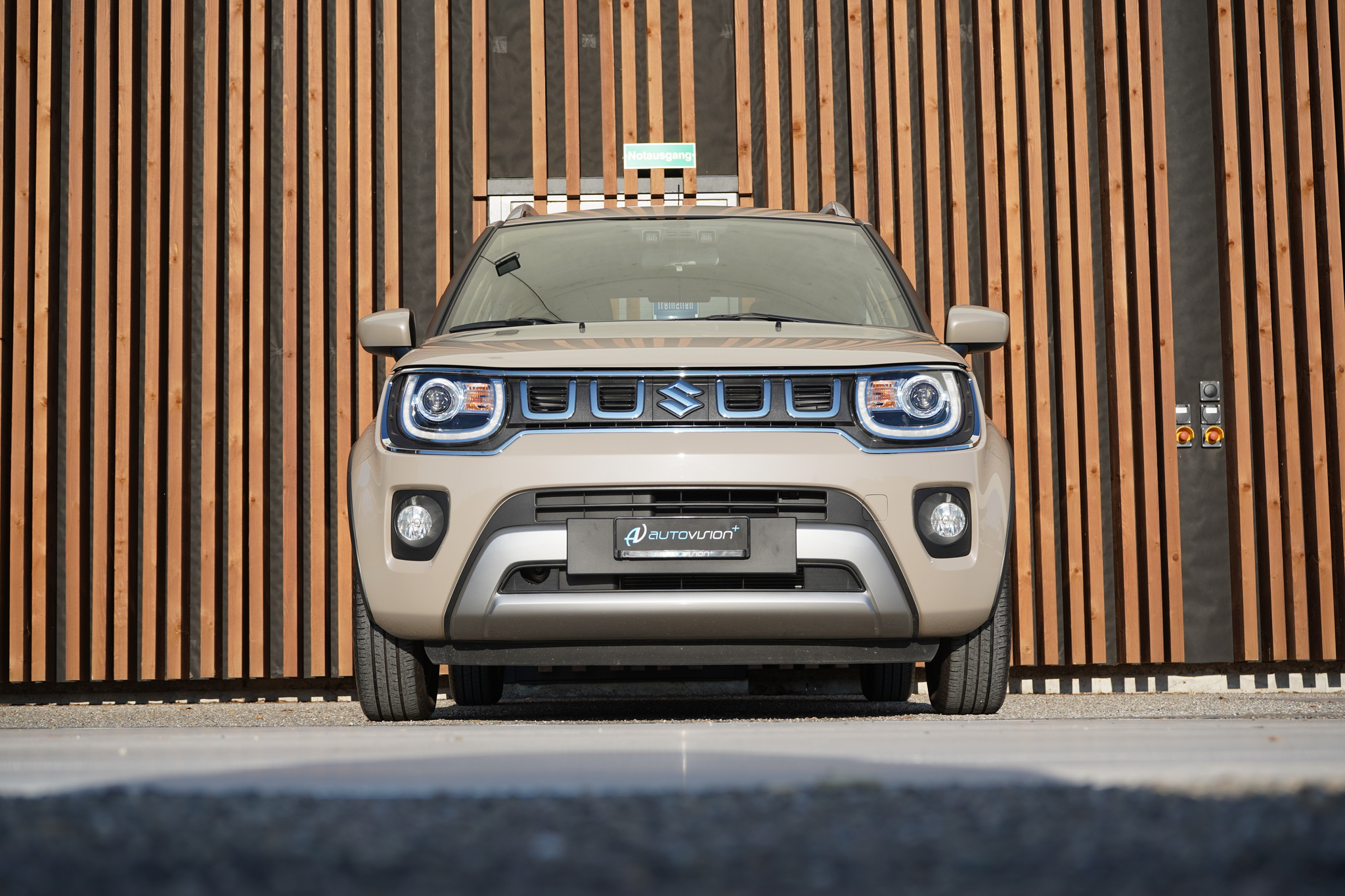 listing desktop thumbnail image 11