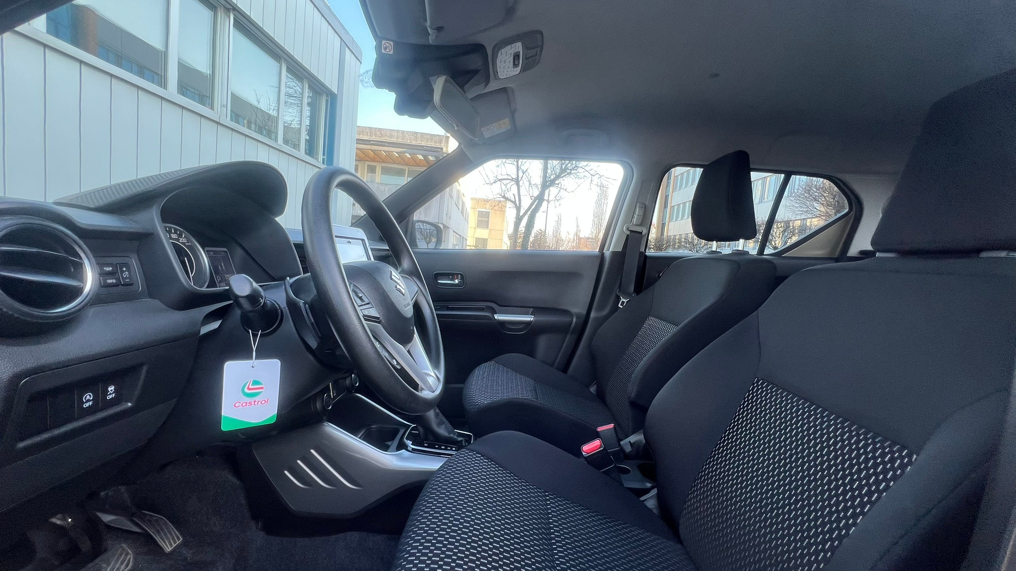 listing desktop thumbnail image 20