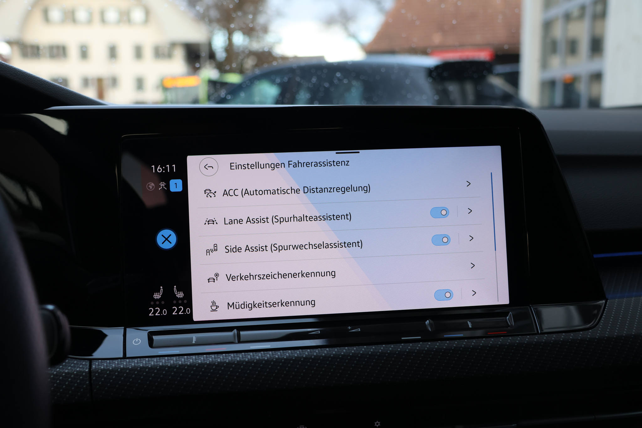 listing desktop thumbnail image 26