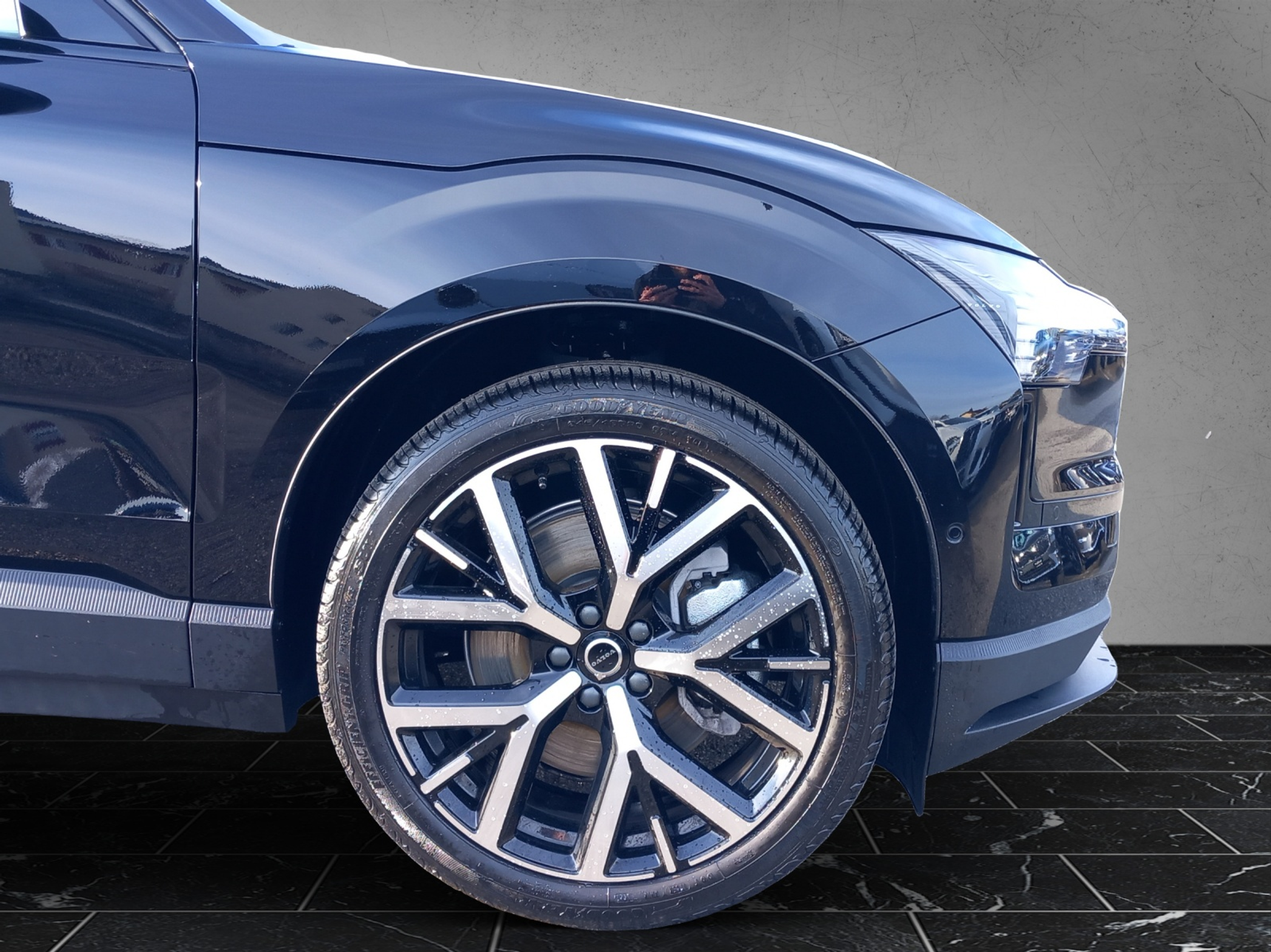 listing desktop thumbnail image 8