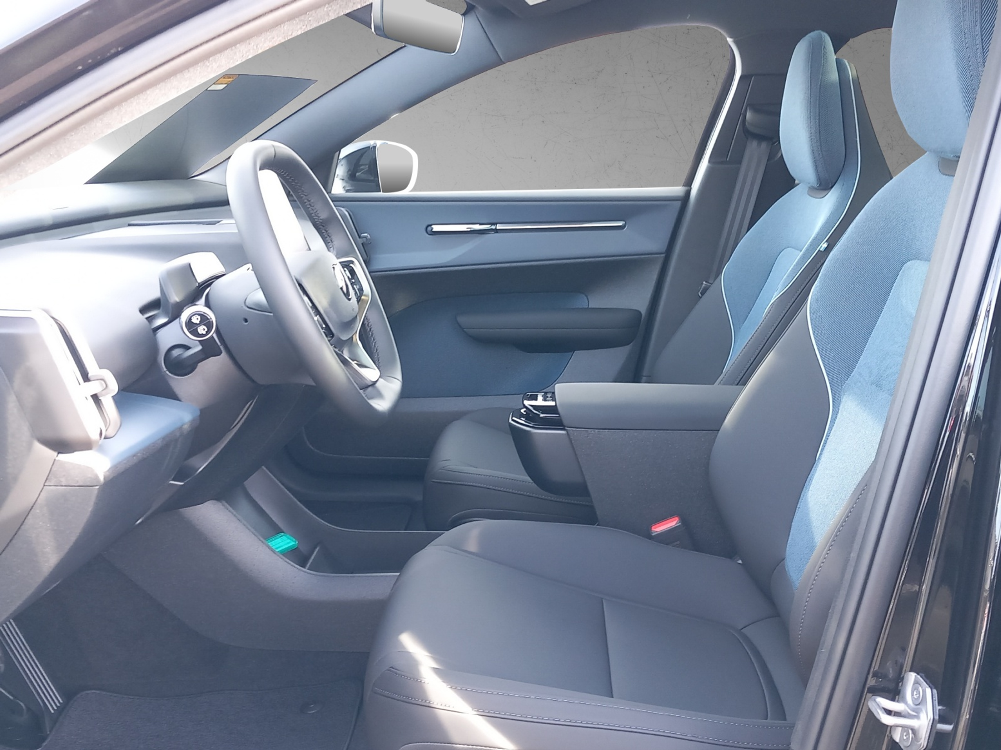 listing desktop thumbnail image 11