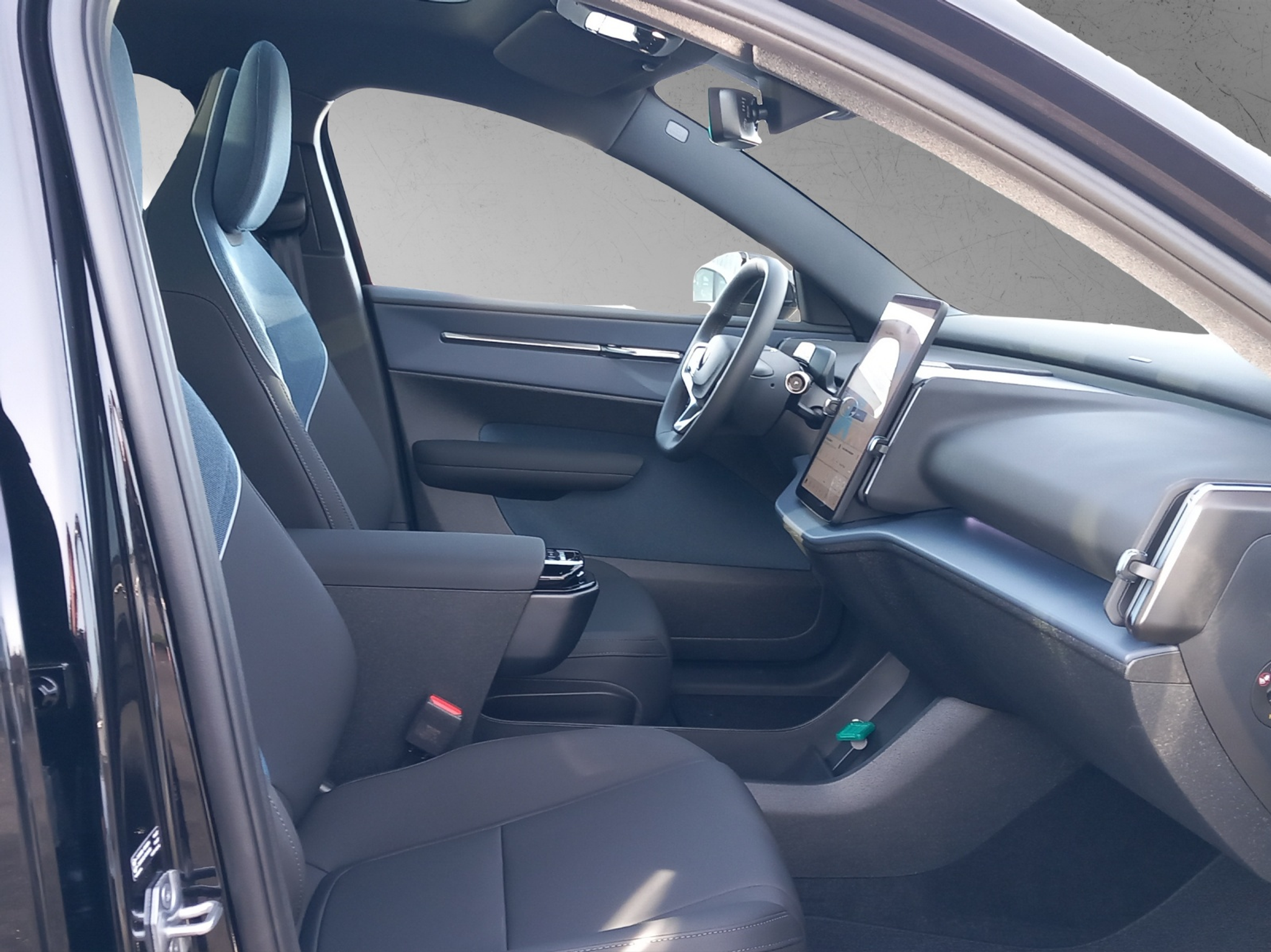 listing desktop thumbnail image 13