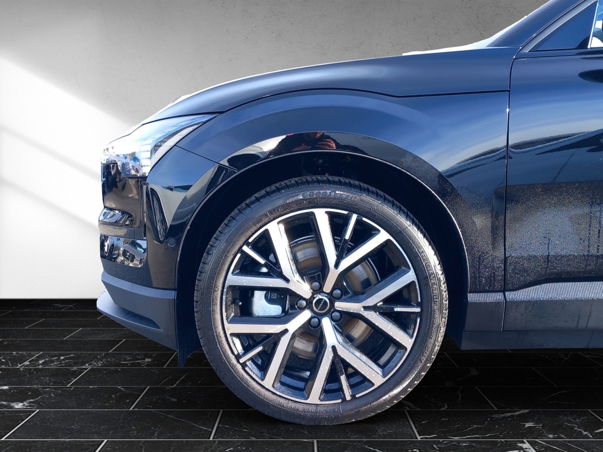 listing desktop thumbnail image 9