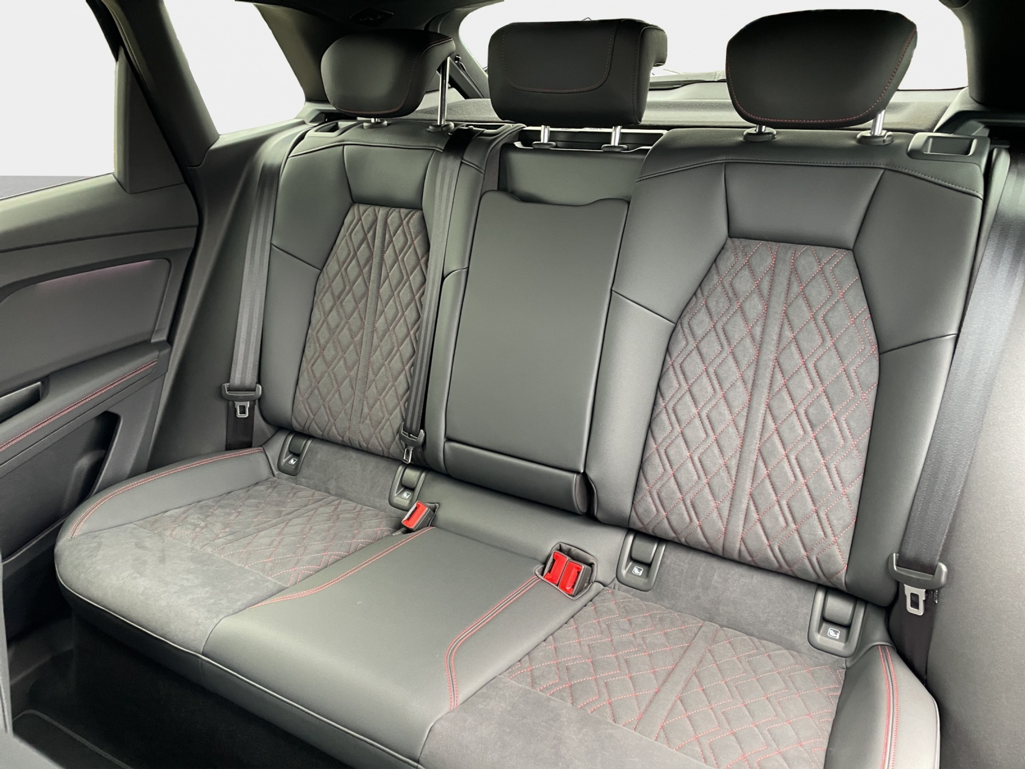 listing desktop thumbnail image 11