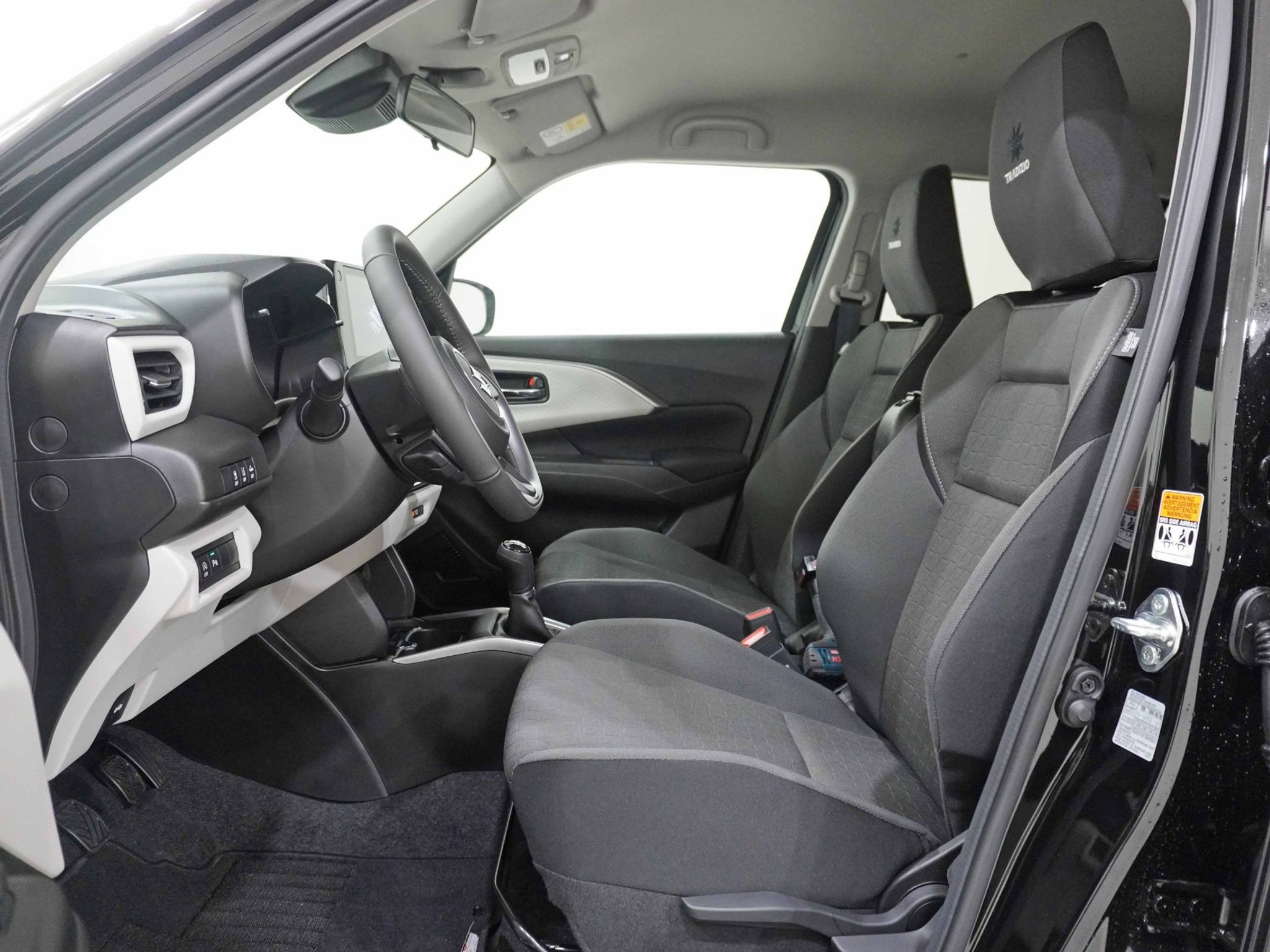 listing desktop thumbnail image 6