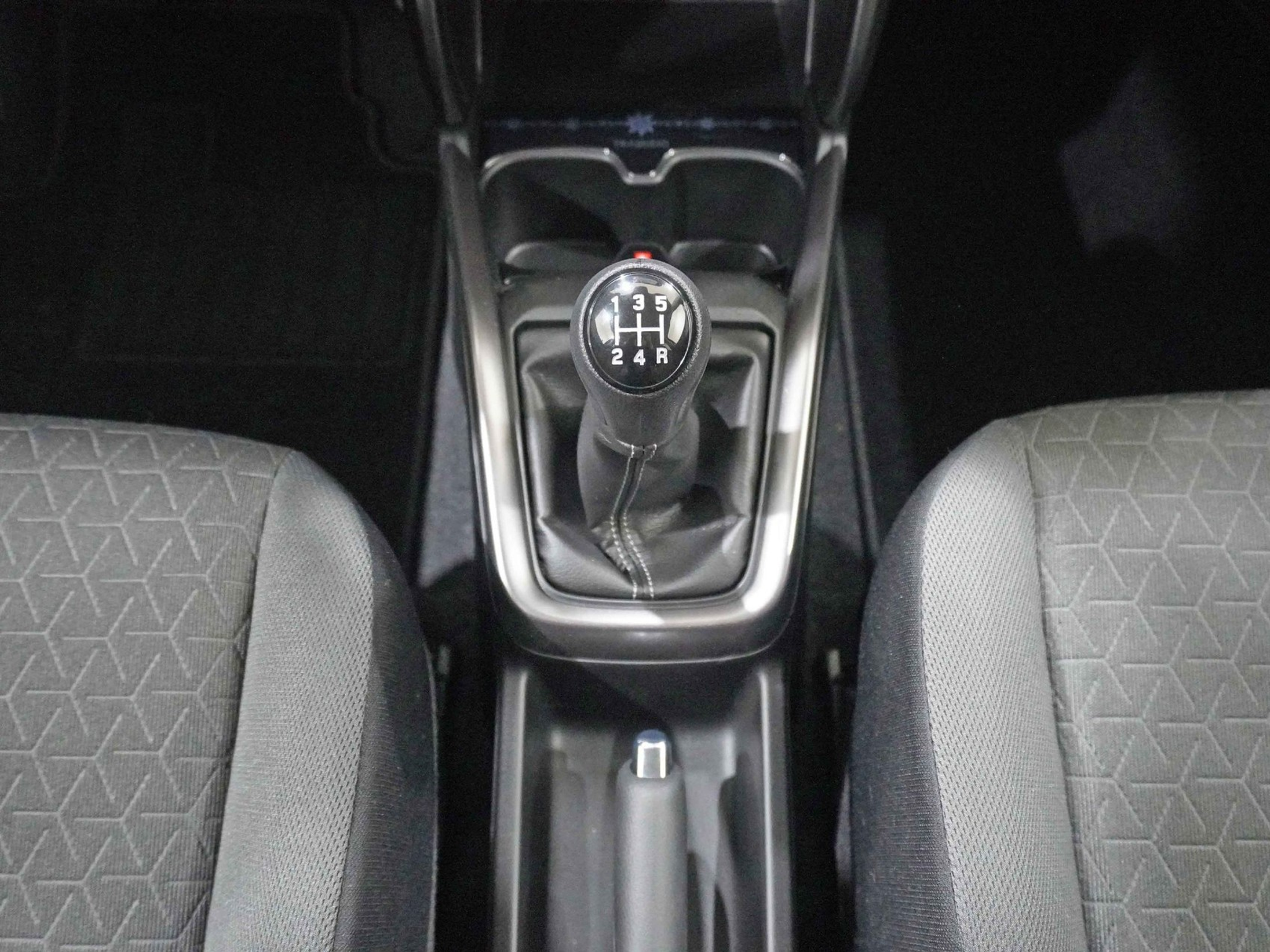 listing desktop thumbnail image 16