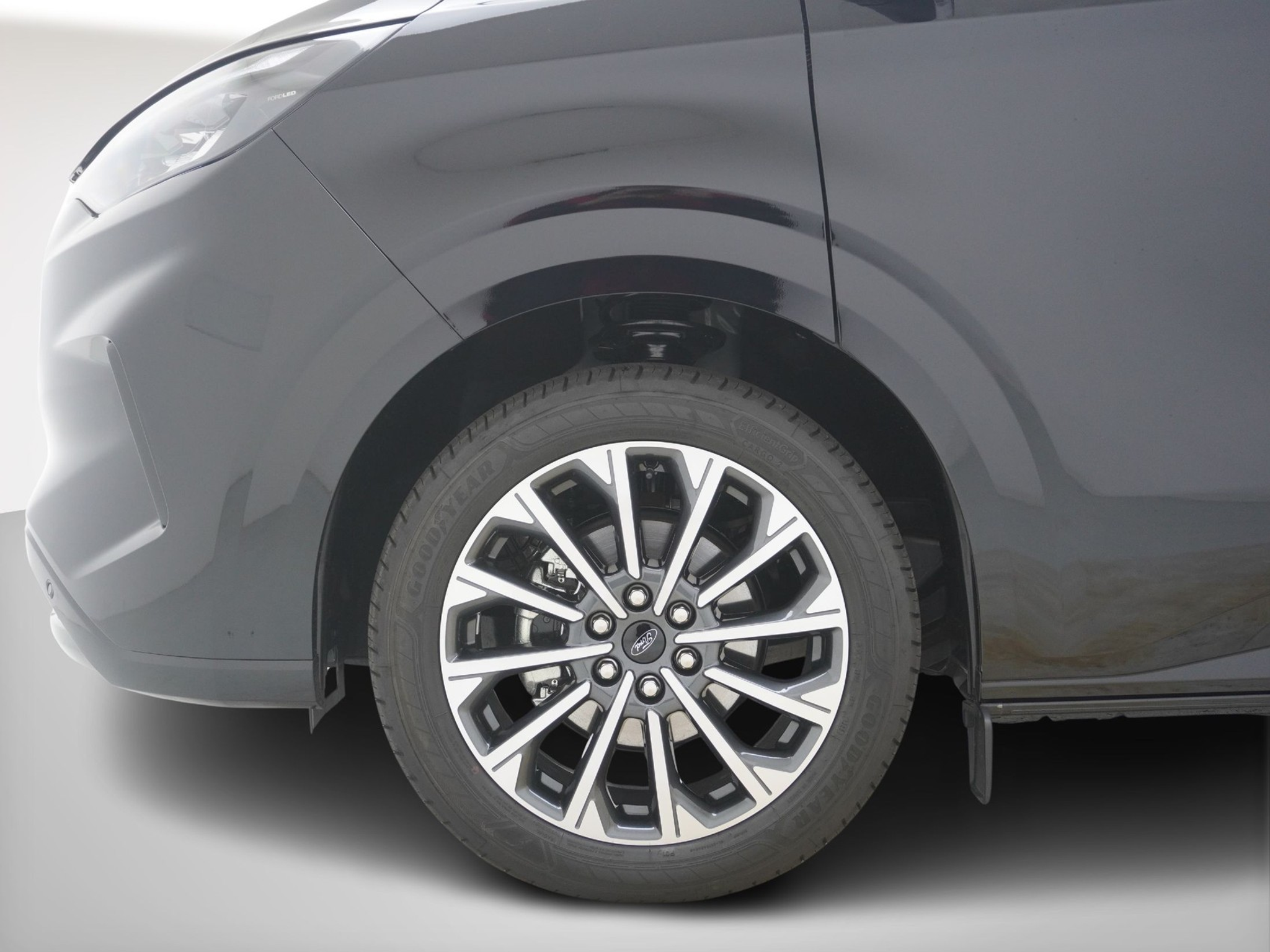 listing desktop thumbnail image 9