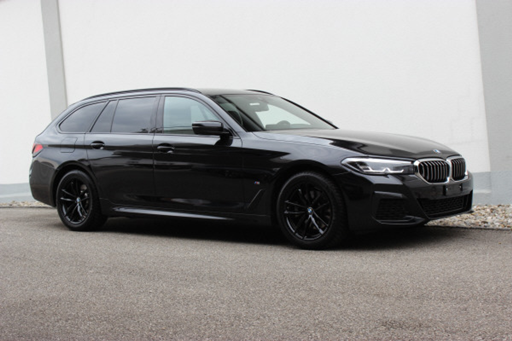 listing desktop thumbnail image 13