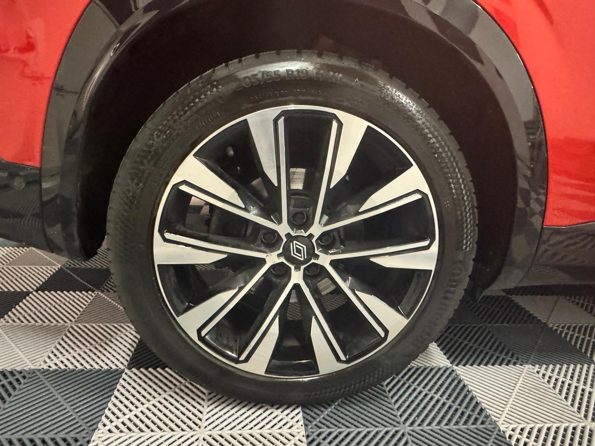 listing desktop thumbnail image 29