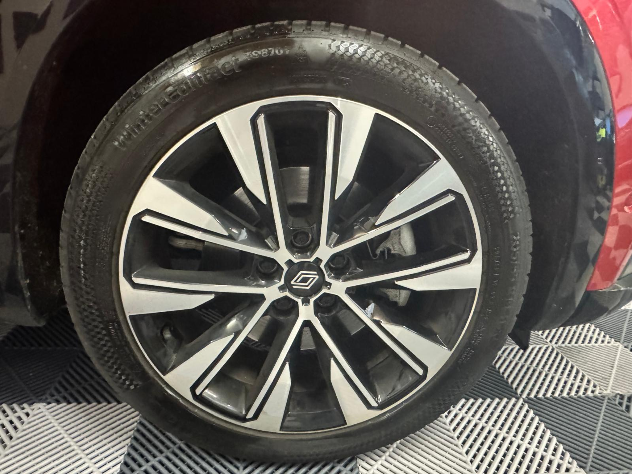 listing desktop thumbnail image 30