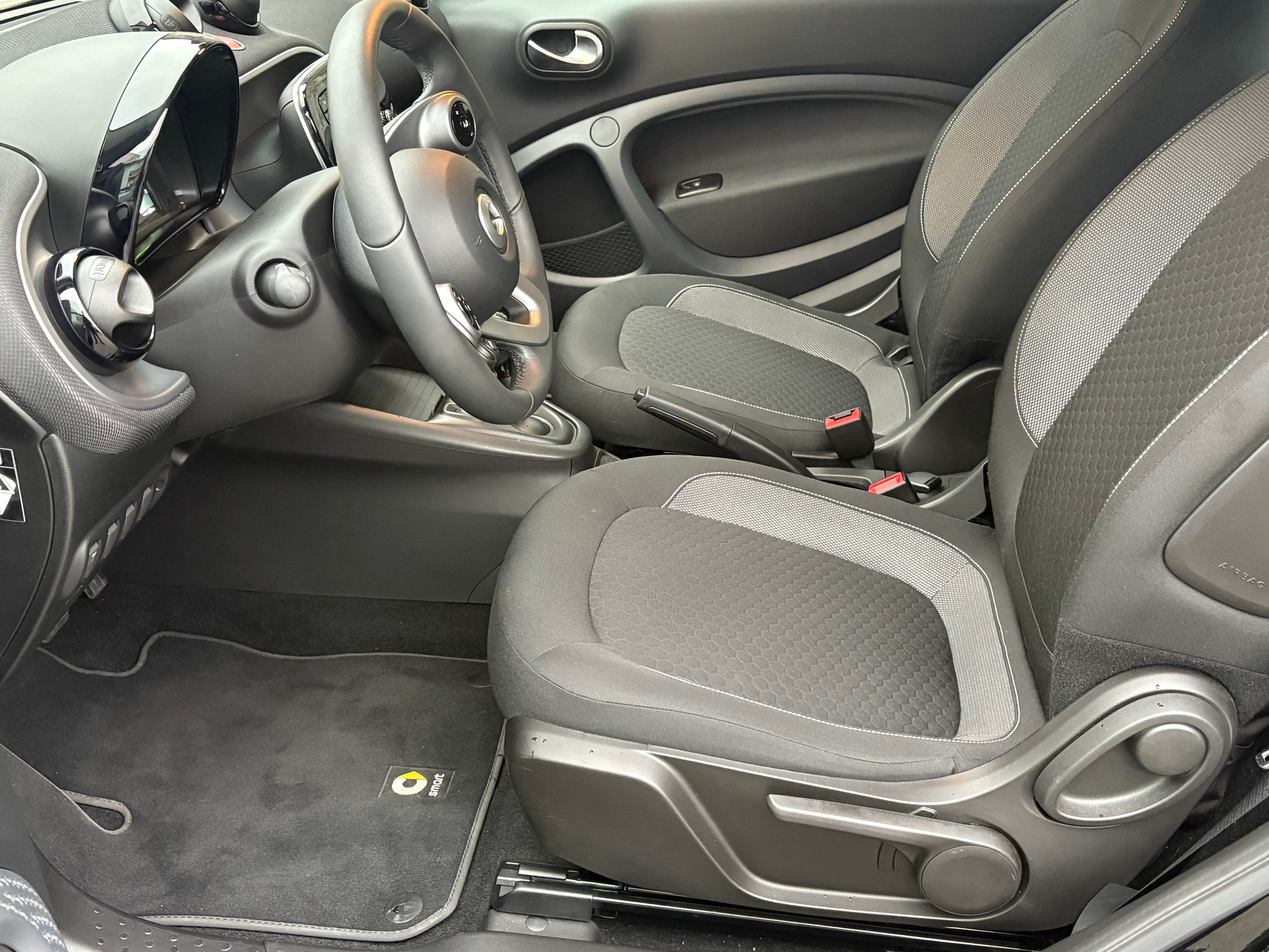 listing desktop thumbnail image 6